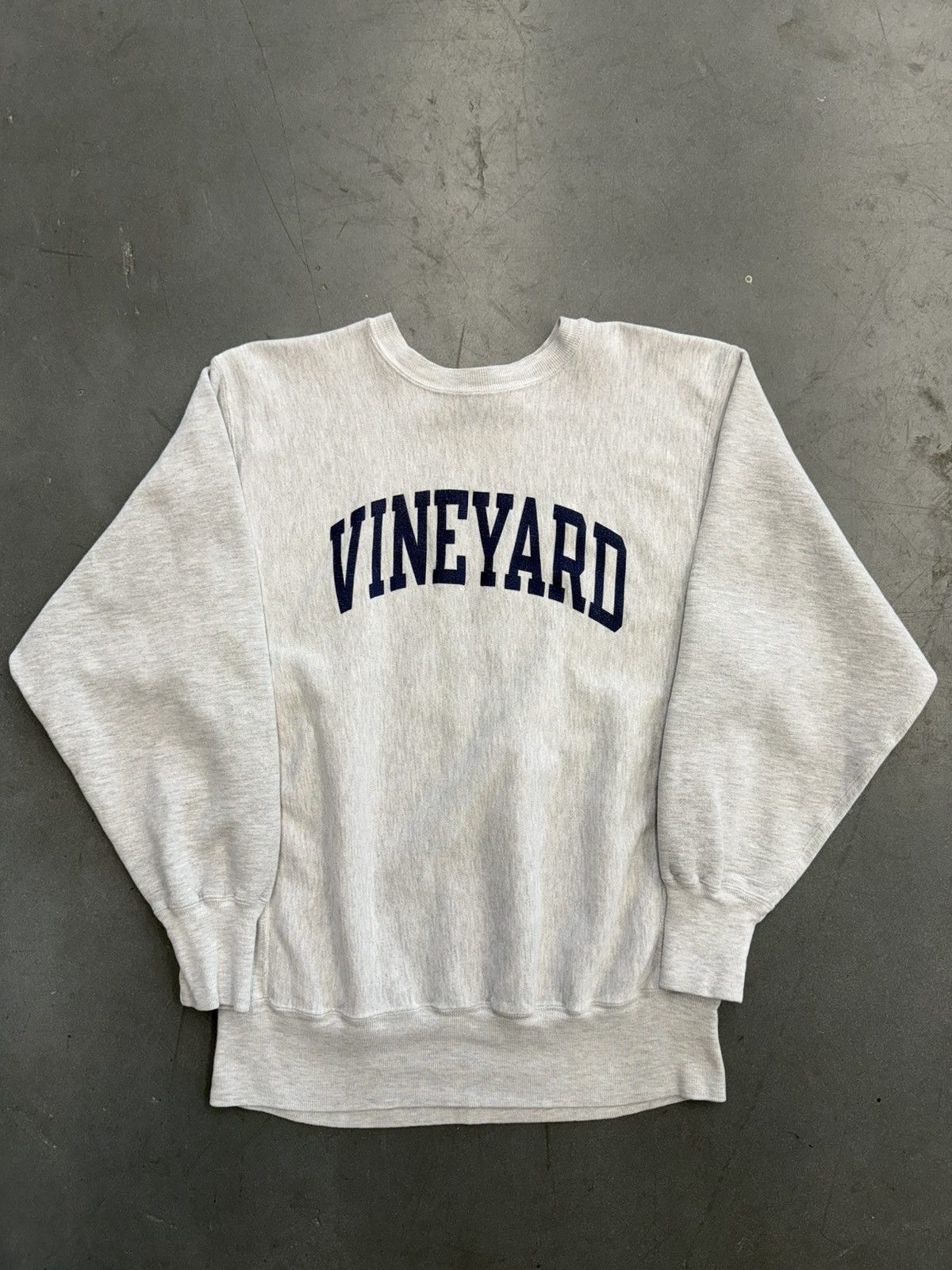 Champion 90's Vineyard Champion Reverse Weave Crewneck Size US XL / EU 56 / 4 - 1 Thumbnail