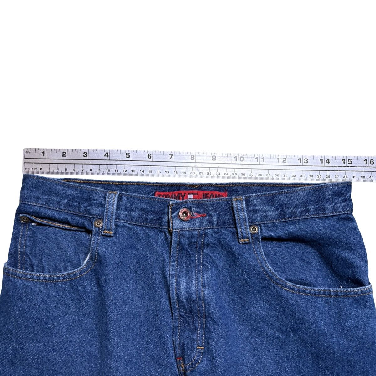 Tommy Hilfiger Vintage 90s Tommy Hilfiger Jeans Loose Fit Dark Wash 30X29 Size US 30 / EU 46 - 5 Thumbnail