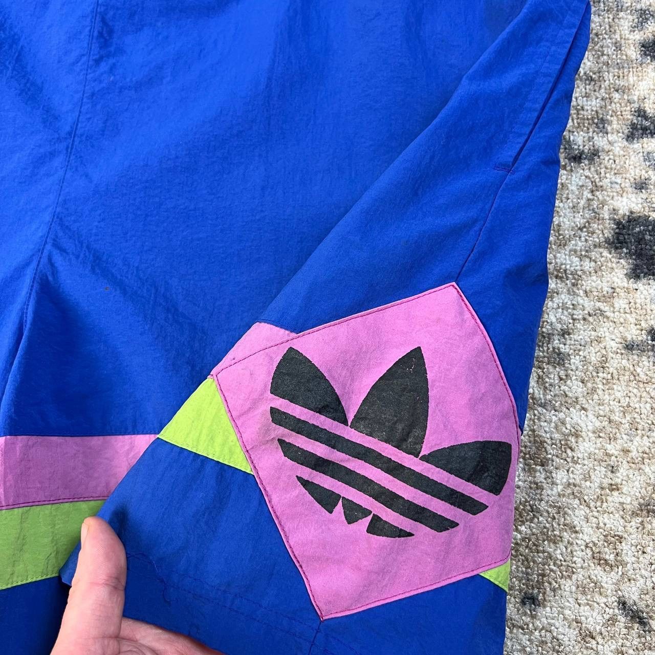 Adidas Adidas Vintage 90s Big Logo Nylon Light Shorts Size US 36 / EU 52 - 4 Thumbnail