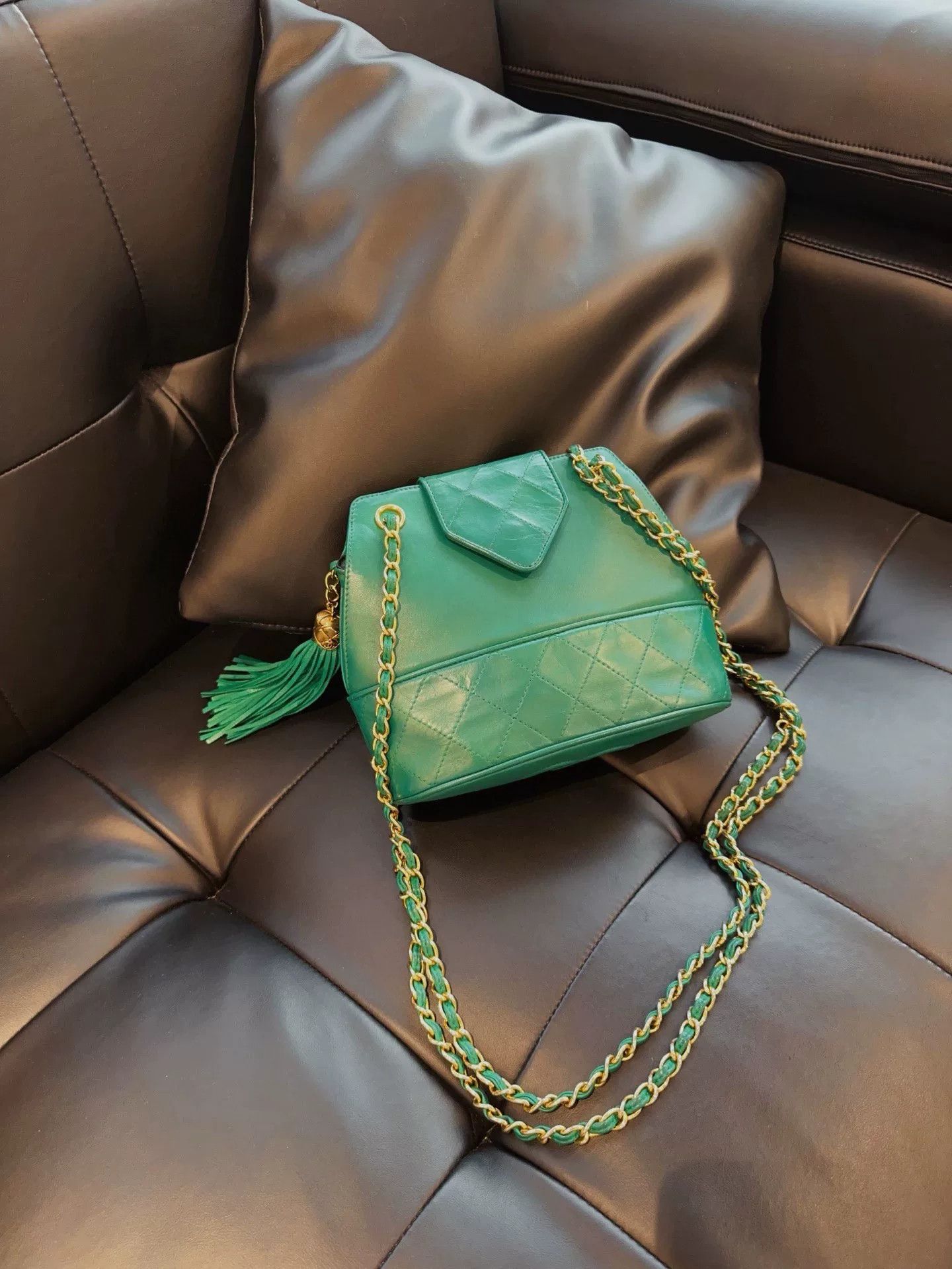 Chanel Pre-loved Bag Very good condition Size ONE SIZE - 1 Thumbnail