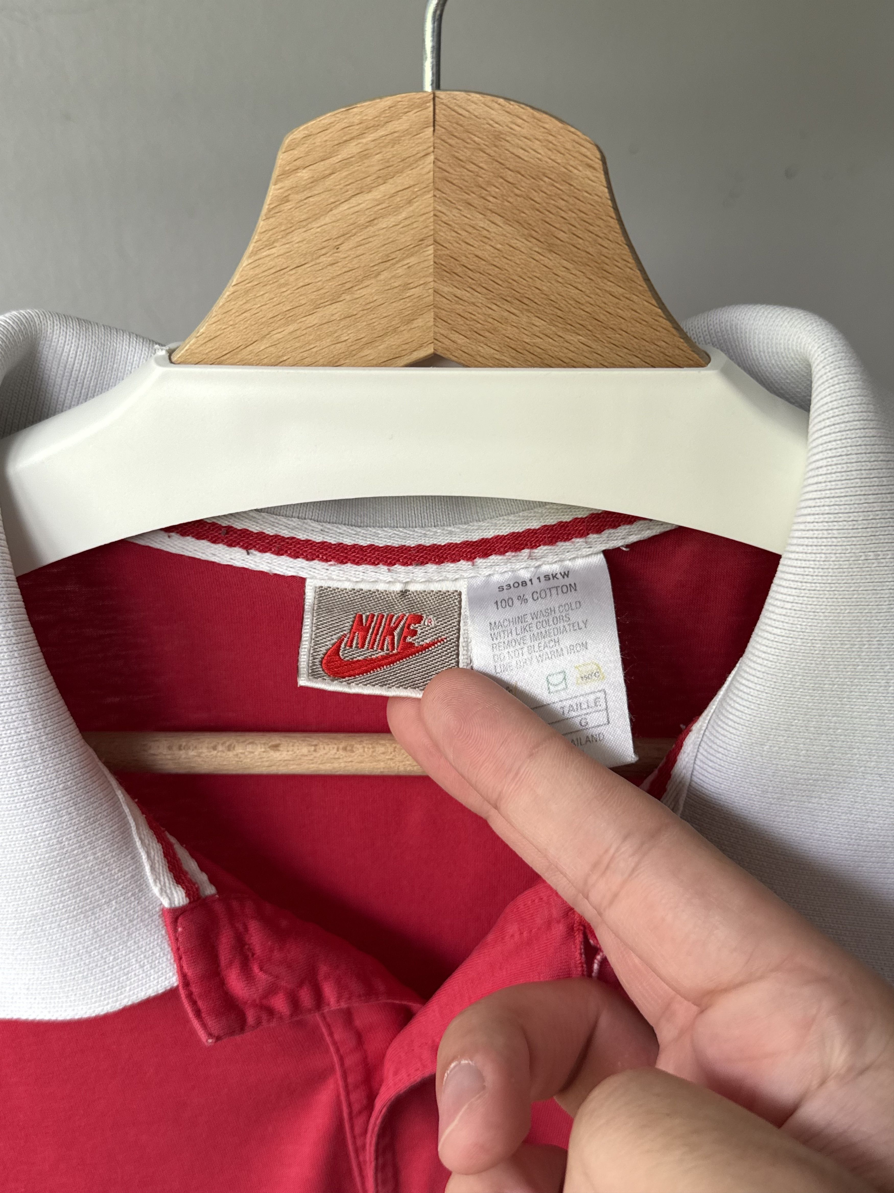 Nike Vintage Nike Supreme Court Striped Sleeves Red Polo Shirt Size US L / EU 52-54 / 3 - 20 Thumbnail