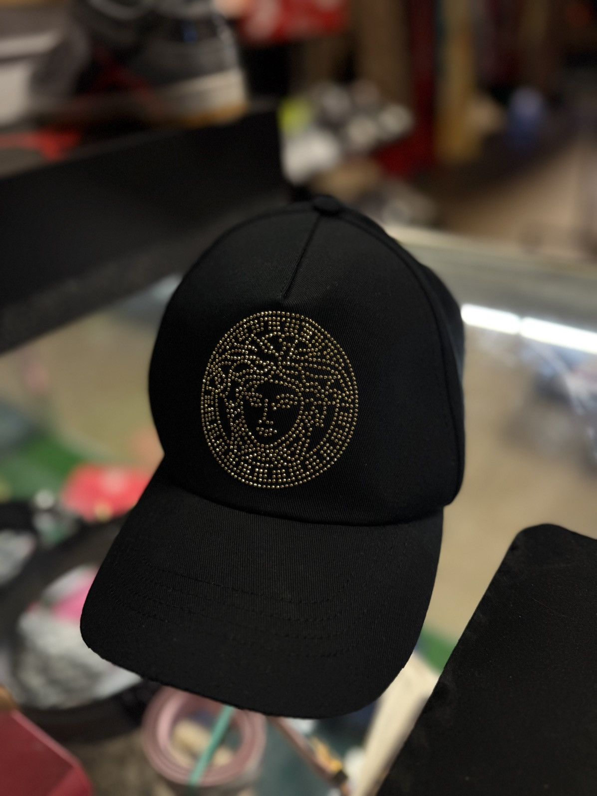 Versace Versace Hat Strap Ajustable Size 60 Pre Owned $395 Size ONE SIZE - 3 Thumbnail