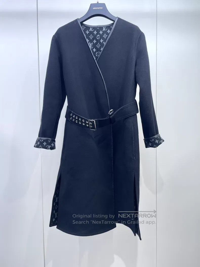 Louis Vuitton Louis Vuitton Presbyopic coat Size XS / US 0-2 / IT 36-38 - 1 Thumbnail