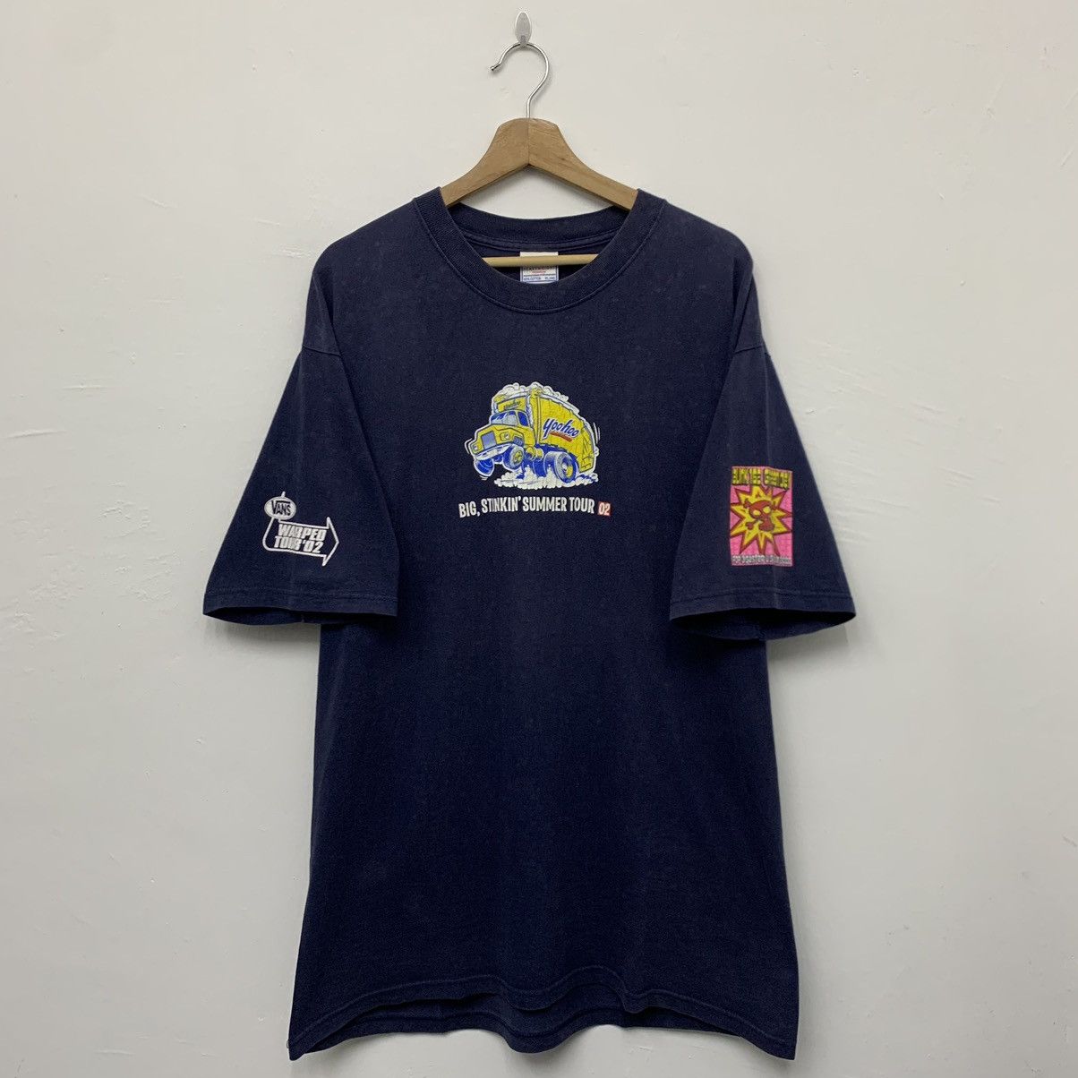 Vans Vintage 2002 Warped Tour t-shirt Size US L / EU 52-54 / 3 - 1 Thumbnail