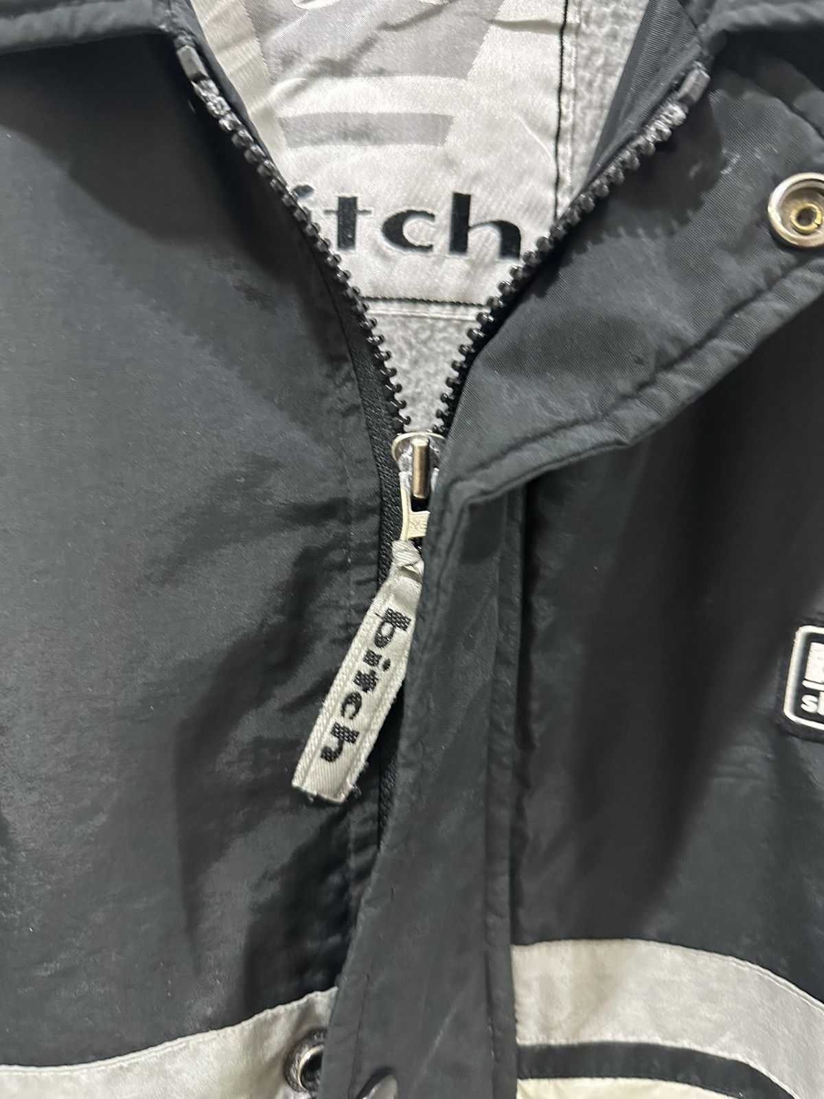 Other VTG Y2K BITCH Skateboard Tape Jacket Size US M / EU 48-50 / 2 - 10 Thumbnail