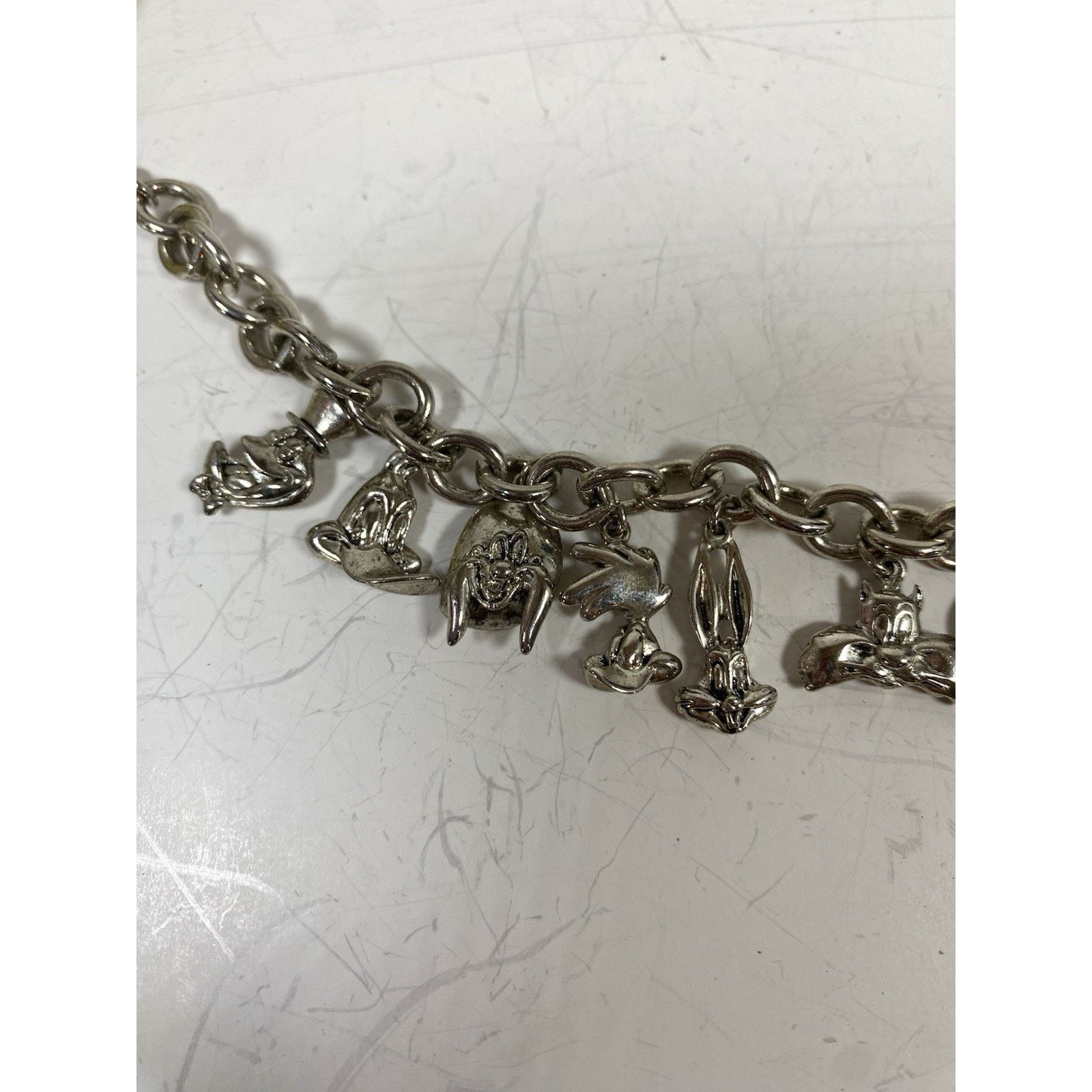 Warner Bros Vintage 1992 WARNER BROS. Comic Character Charm Bracelet Size ONE SIZE - 6 Thumbnail