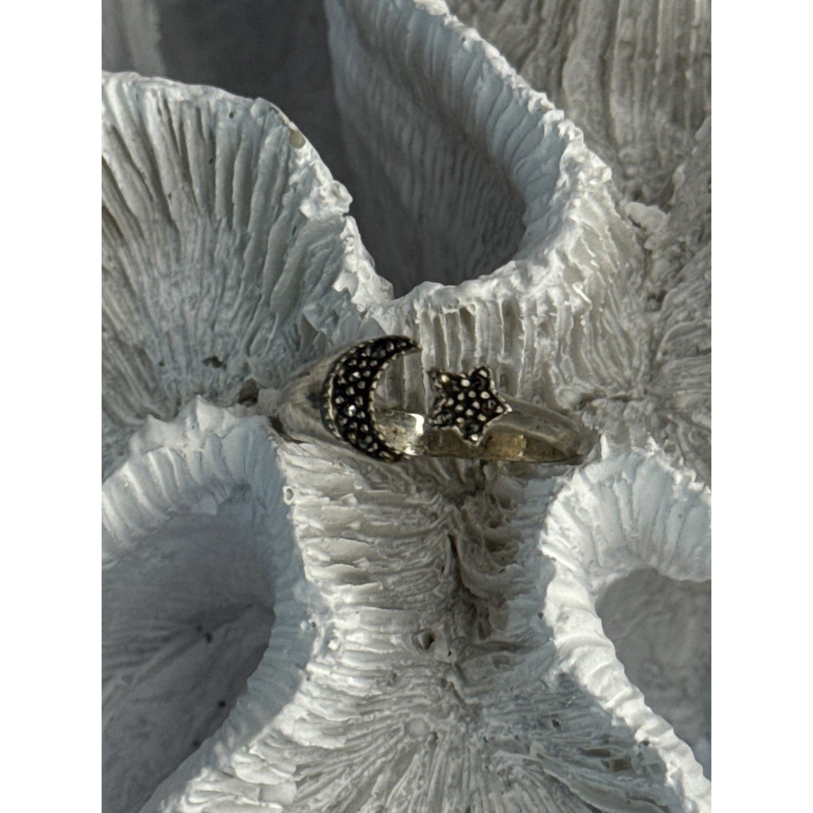 Jewelry 925 STERLING SILVER MOON & STAR MARCASITE RING SIZE 8 Size ONE SIZE - 1 Thumbnail
