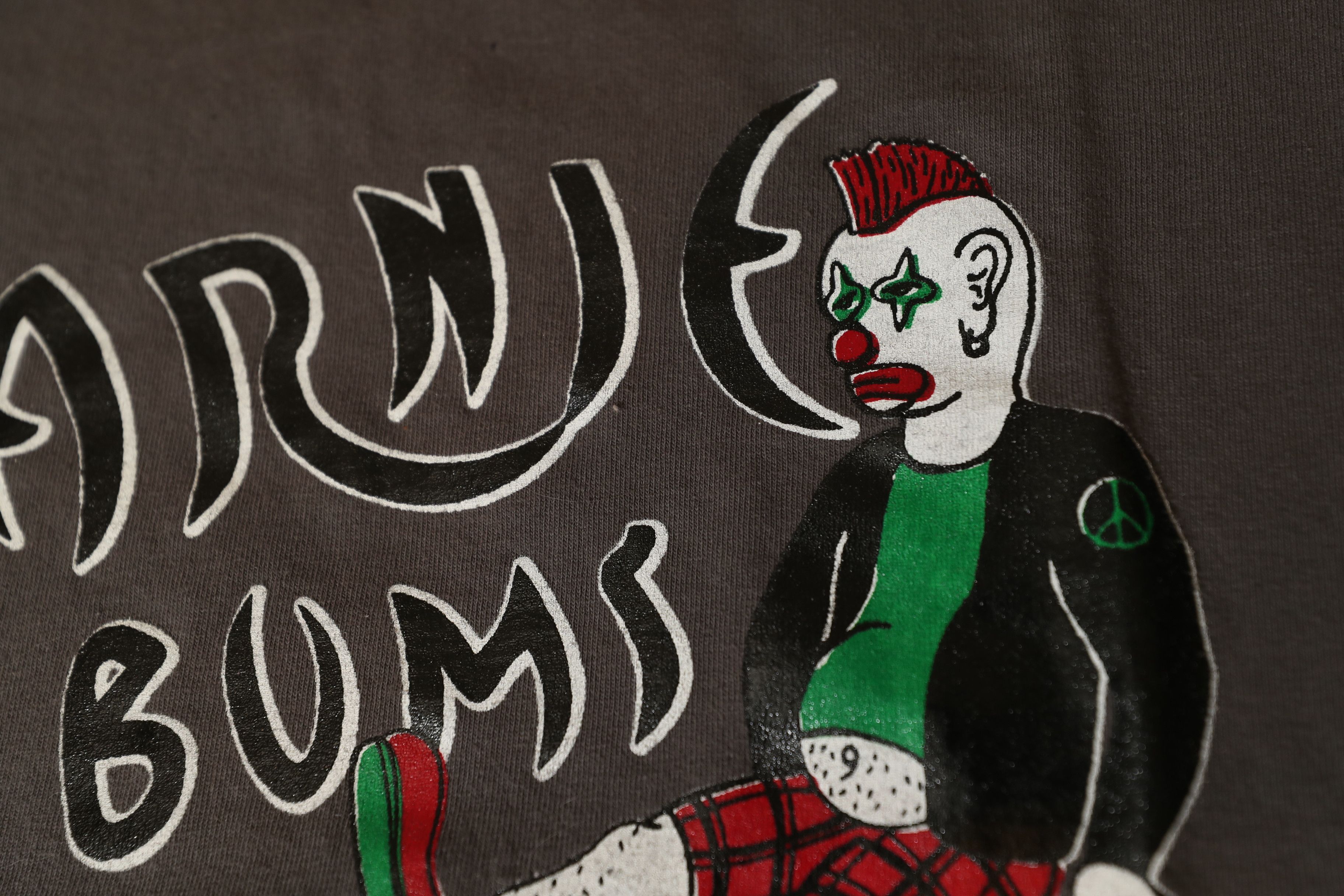 Gildan Carnie Bums Punk Rock Tee (L) Size US L / EU 52-54 / 3 - 5 Thumbnail