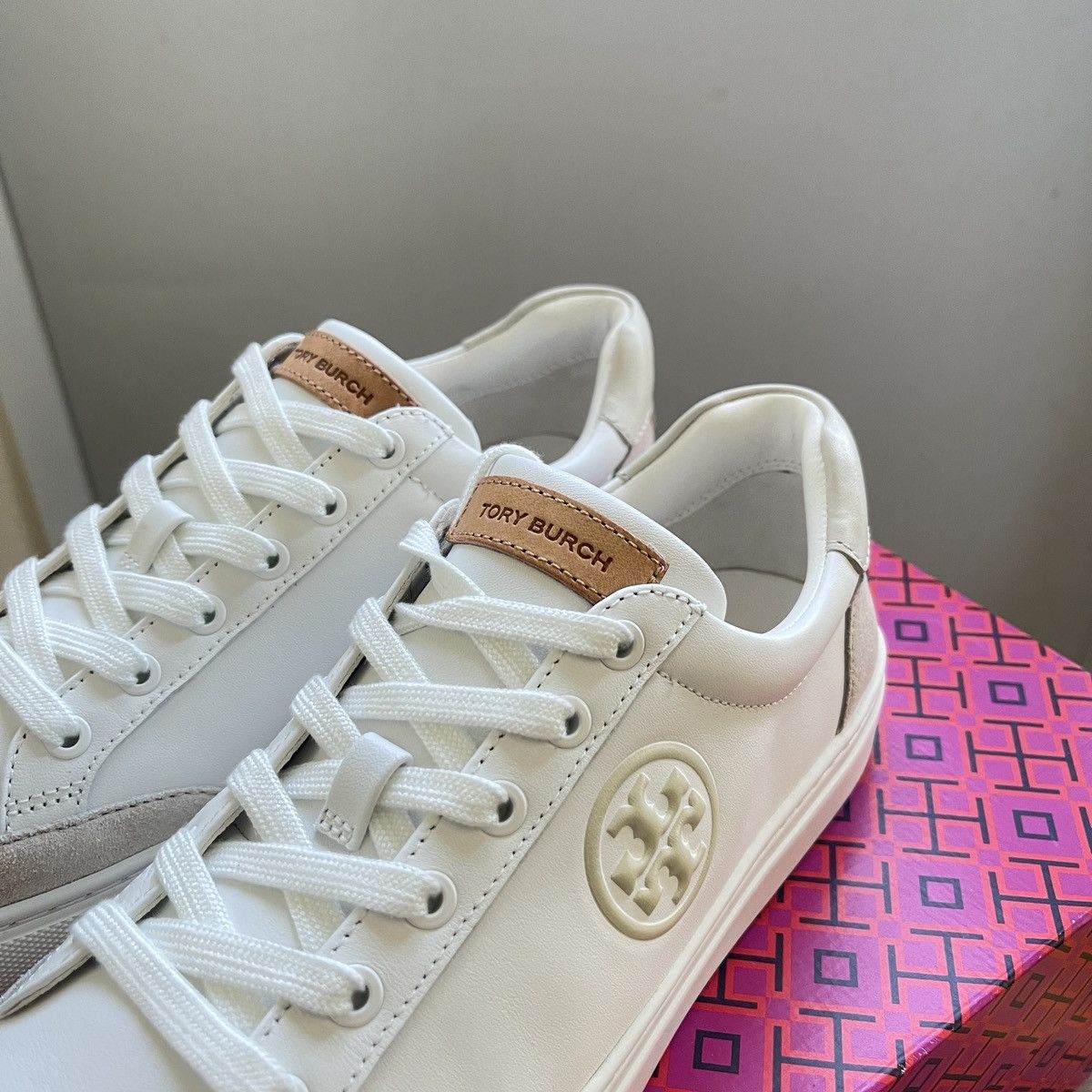 Tory Burch Colour block 100% leather sneakers minimalist Size US 8.5 / IT 38.5 - 1 Thumbnail
