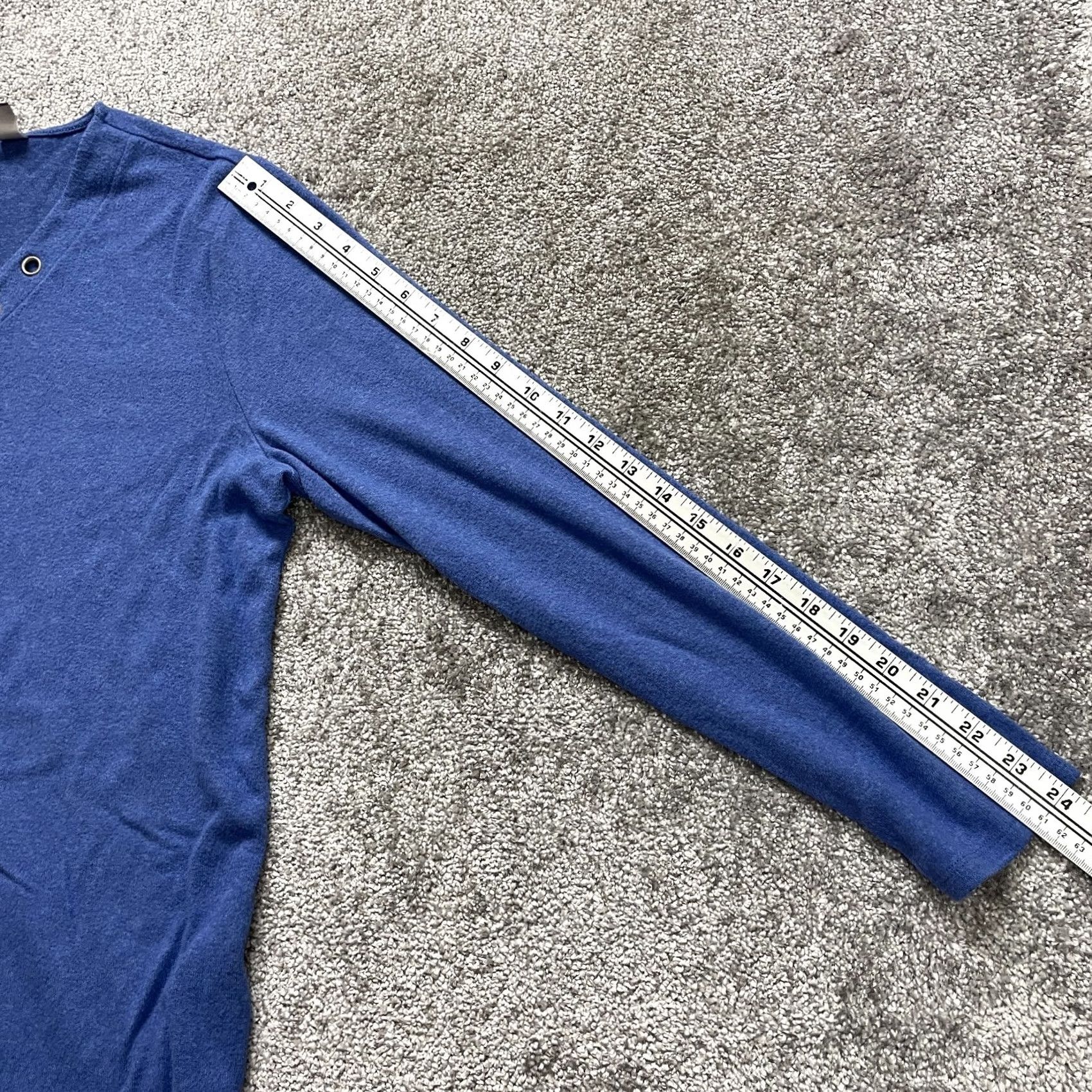 Vintage Chico's Shirt Womens Chico Blue Long Sleeve V Neck T-Shirt 2 12 Large L Rayon Polyester Top Size L / US 10 / IT 46 - 2 Thumbnail