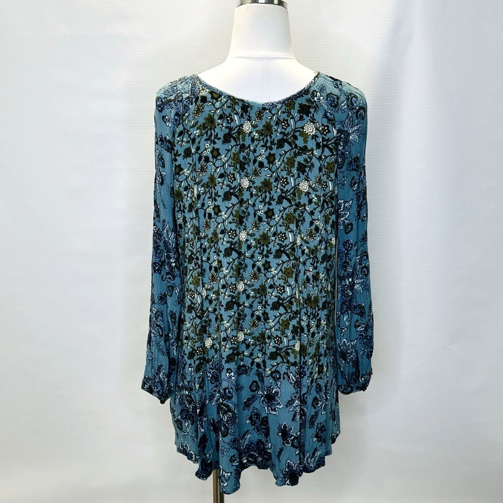 Free People Free People Dress Womens M Lucky Loosey Mini Tunic Blue Paisley Floral Boho Puff Sleeve V-Neck Lined Casual Party/Cocktail Travel Size M / US 6-8 / IT 42-44 - 3 Thumbnail