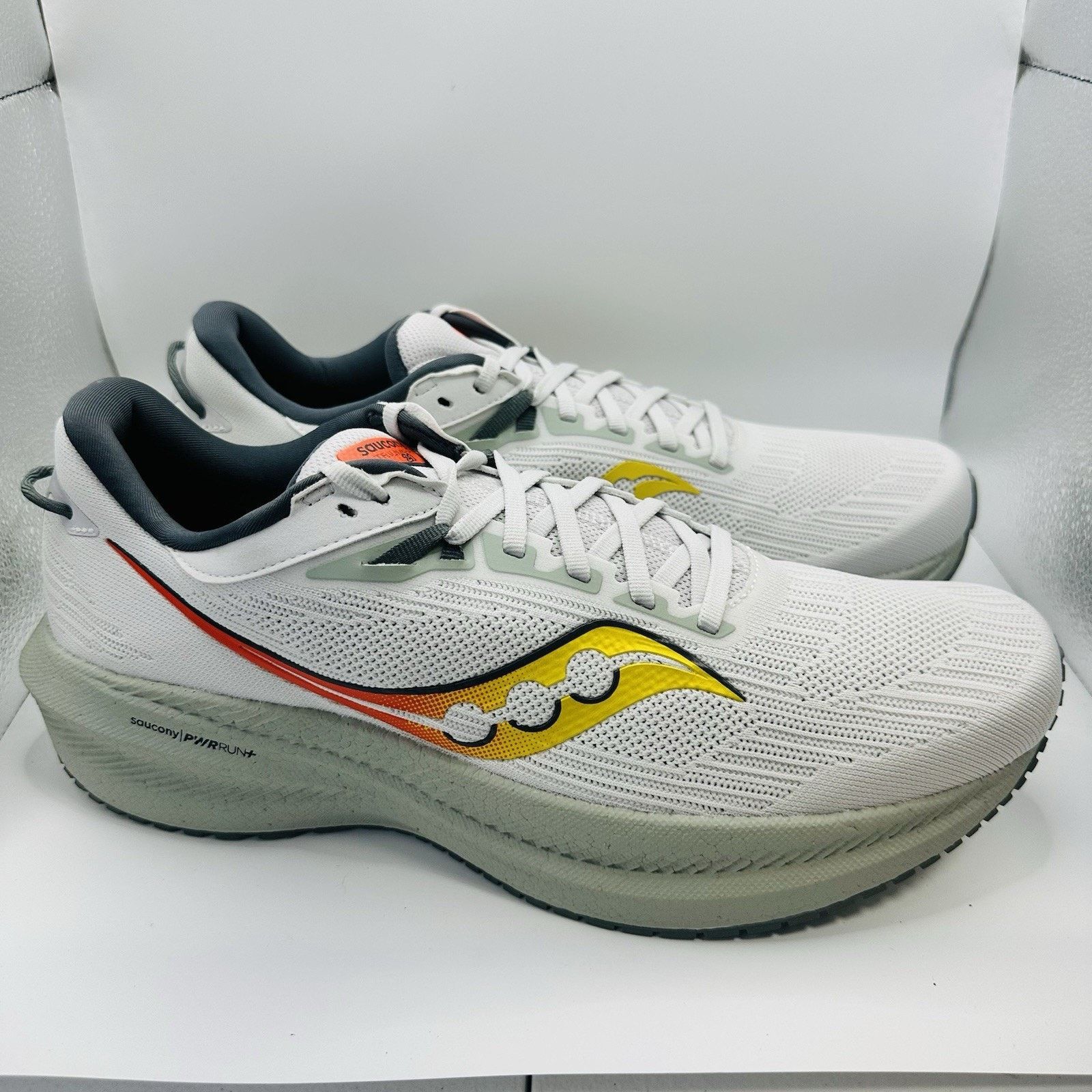 Saucony Size 12 - Men’s SAUCONY Triumph 21 Running Shoes Fog Bough Size US 12 / EU 45 - 1 Thumbnail