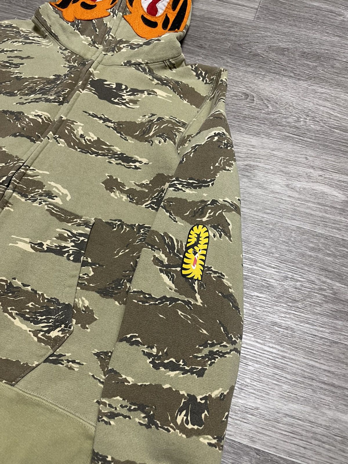 Bape BAPE Tiger Full Zip Hoodie Desert Camo A Bathing Ape Size S Size US S / EU 44-46 / 1 - 7 Thumbnail
