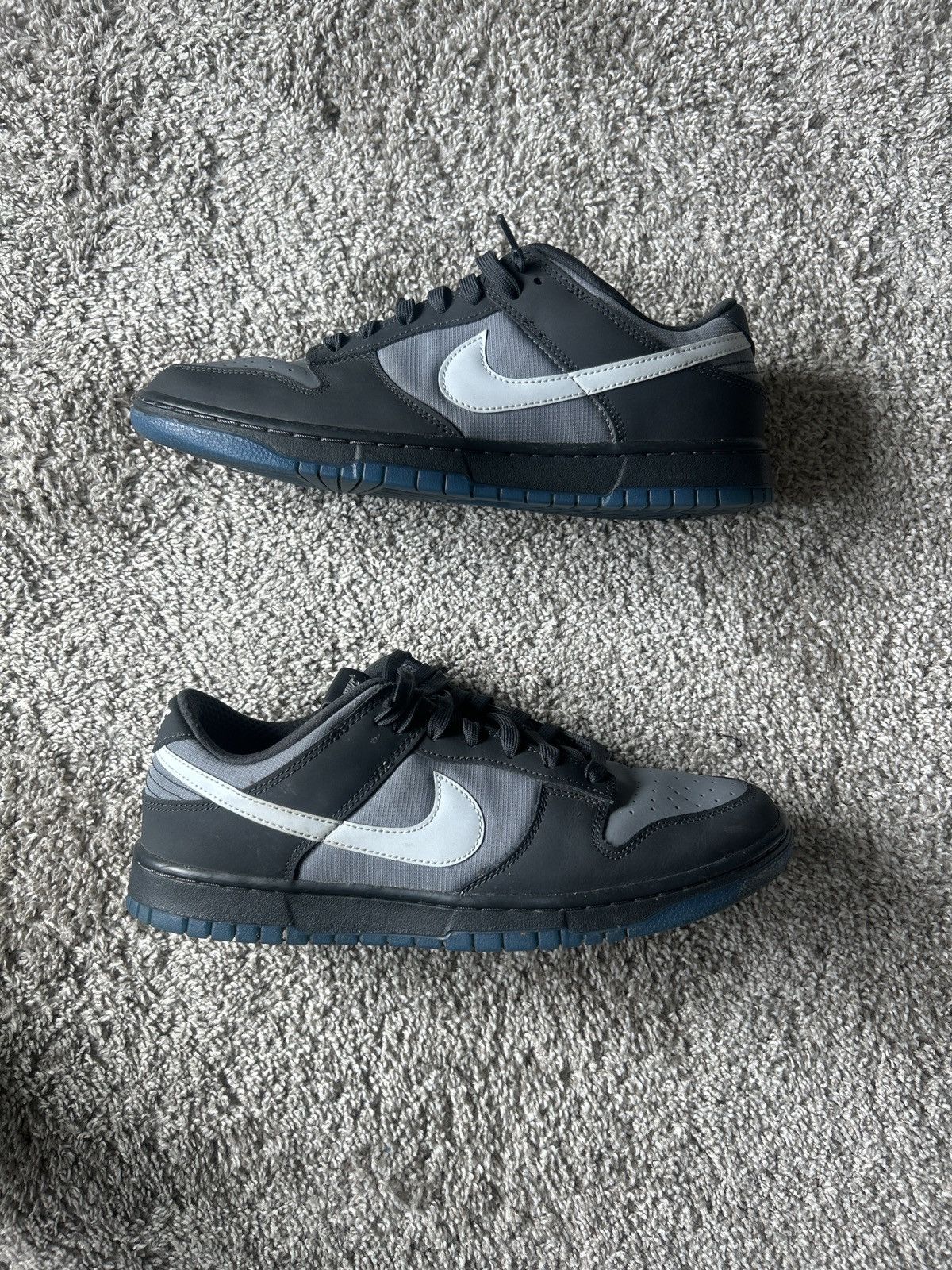 Nike Nike Dunk Low Anthracite Size US 11 / EU 44 - 2 Thumbnail