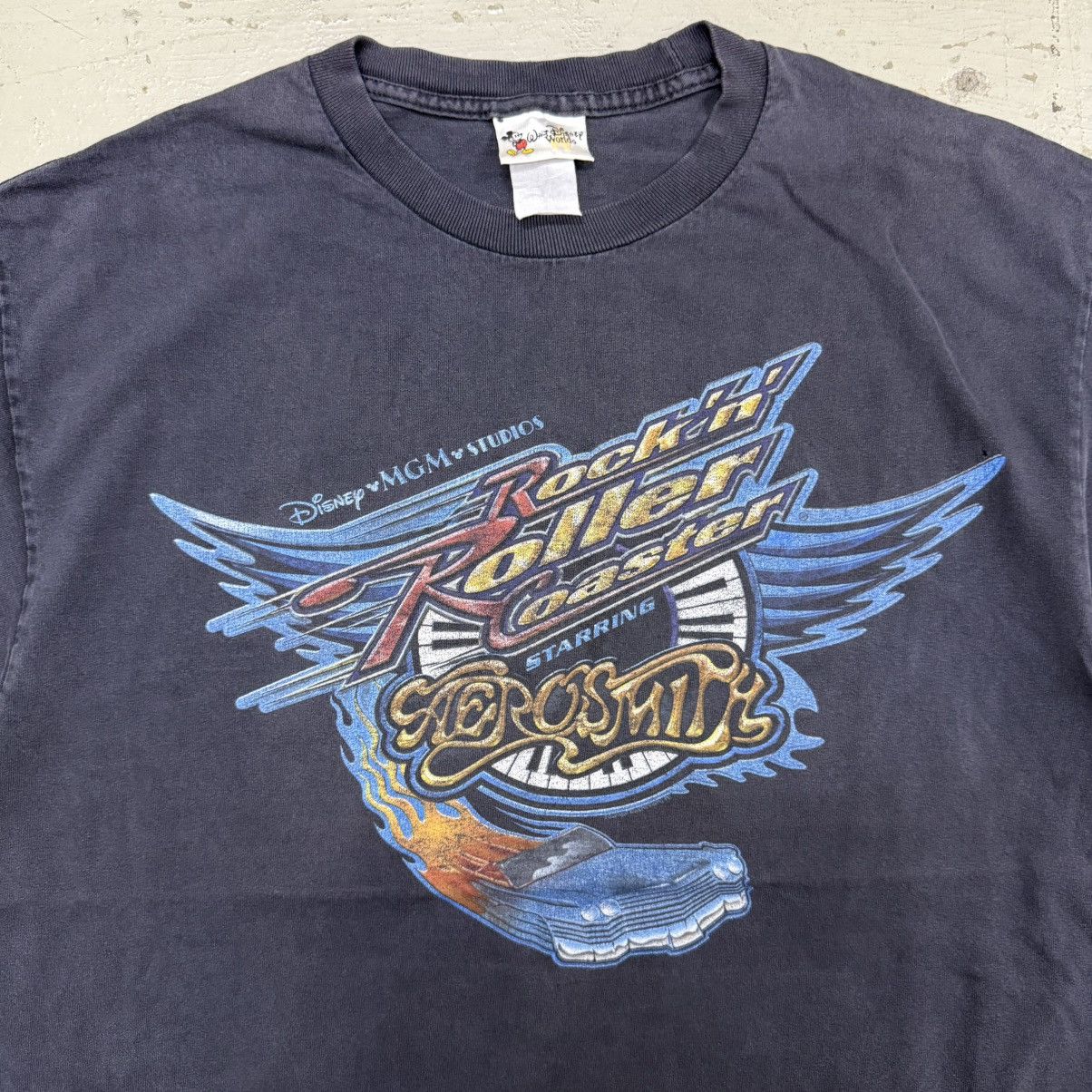 Aerosmith 1999 Aerosmith MGM Disney Rock’n’rollercoaster tee thrash Size US L / EU 52-54 / 3 - 2 Thumbnail