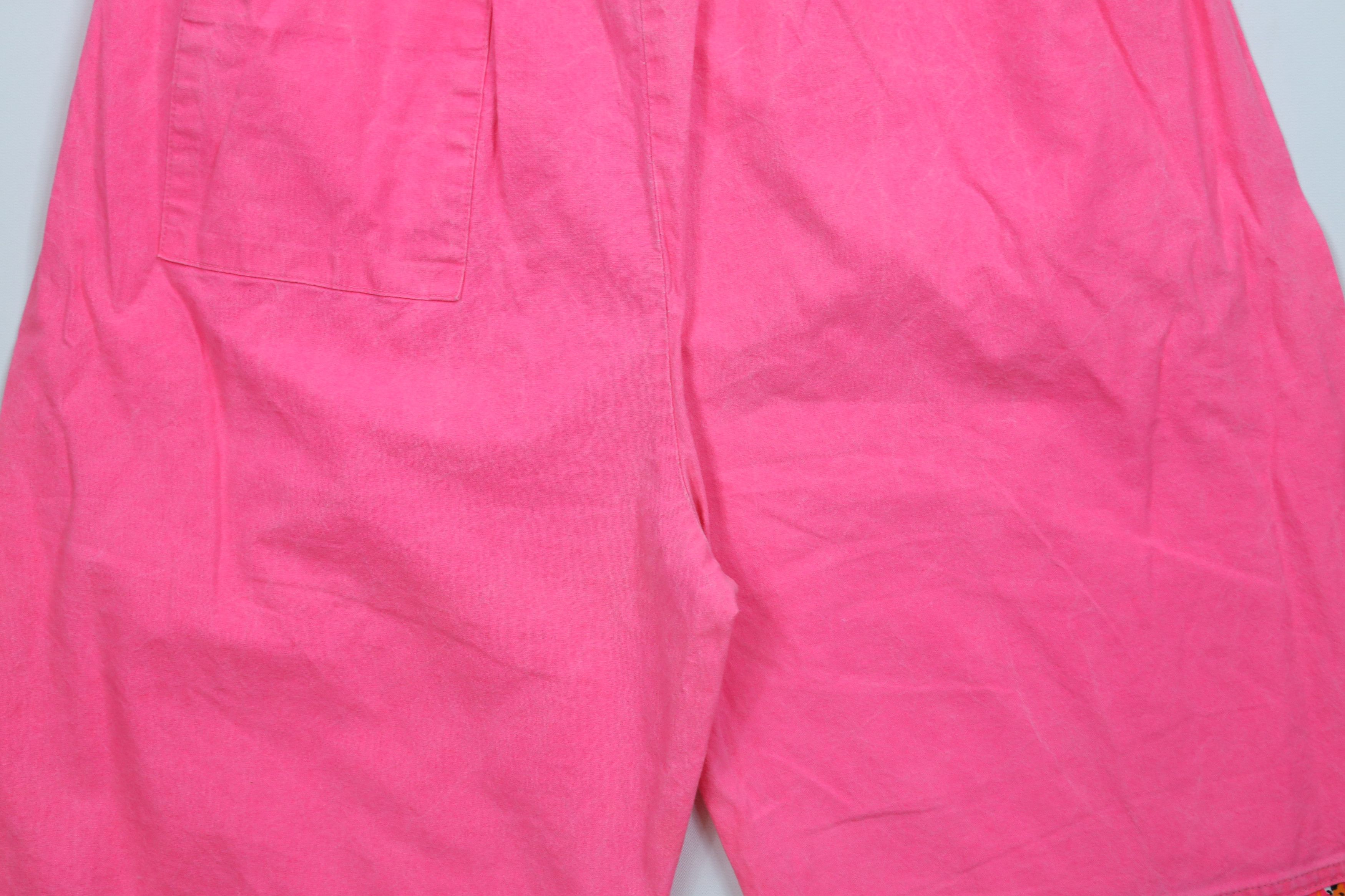 Vintage Vintage 80s 90s Streetwear Surf Skateboard Shorts Capris USA Size US 34 / EU 50 - 12 Thumbnail