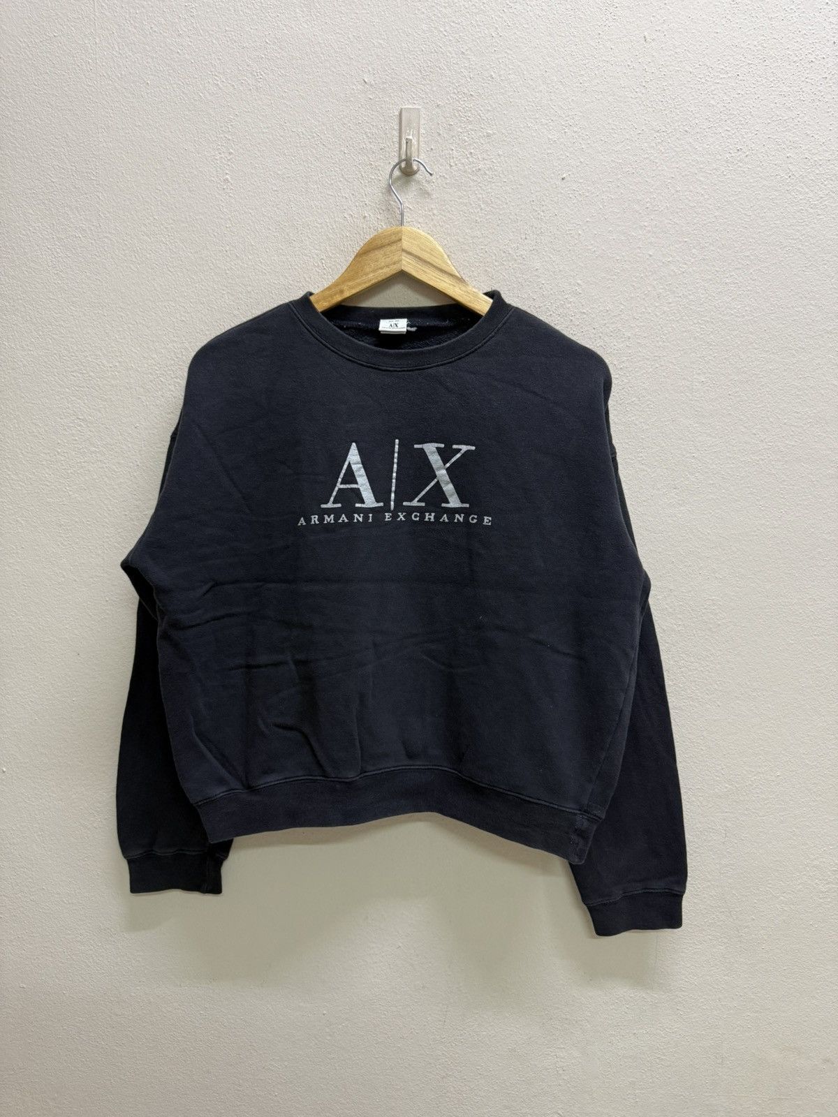 Armani Exchange Armani Exchange Biglogo Cropped Sweatshirt Size L / US 10 / IT 46 - 14 Thumbnail
