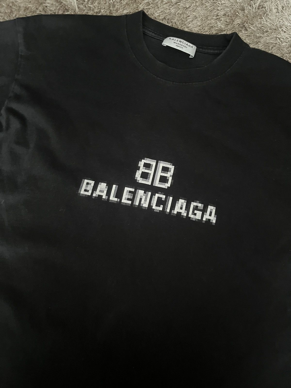 Balenciaga Balenciaga Pixel Logo Shirt Tee Size US S / EU 44-46 / 1 - 3 Thumbnail