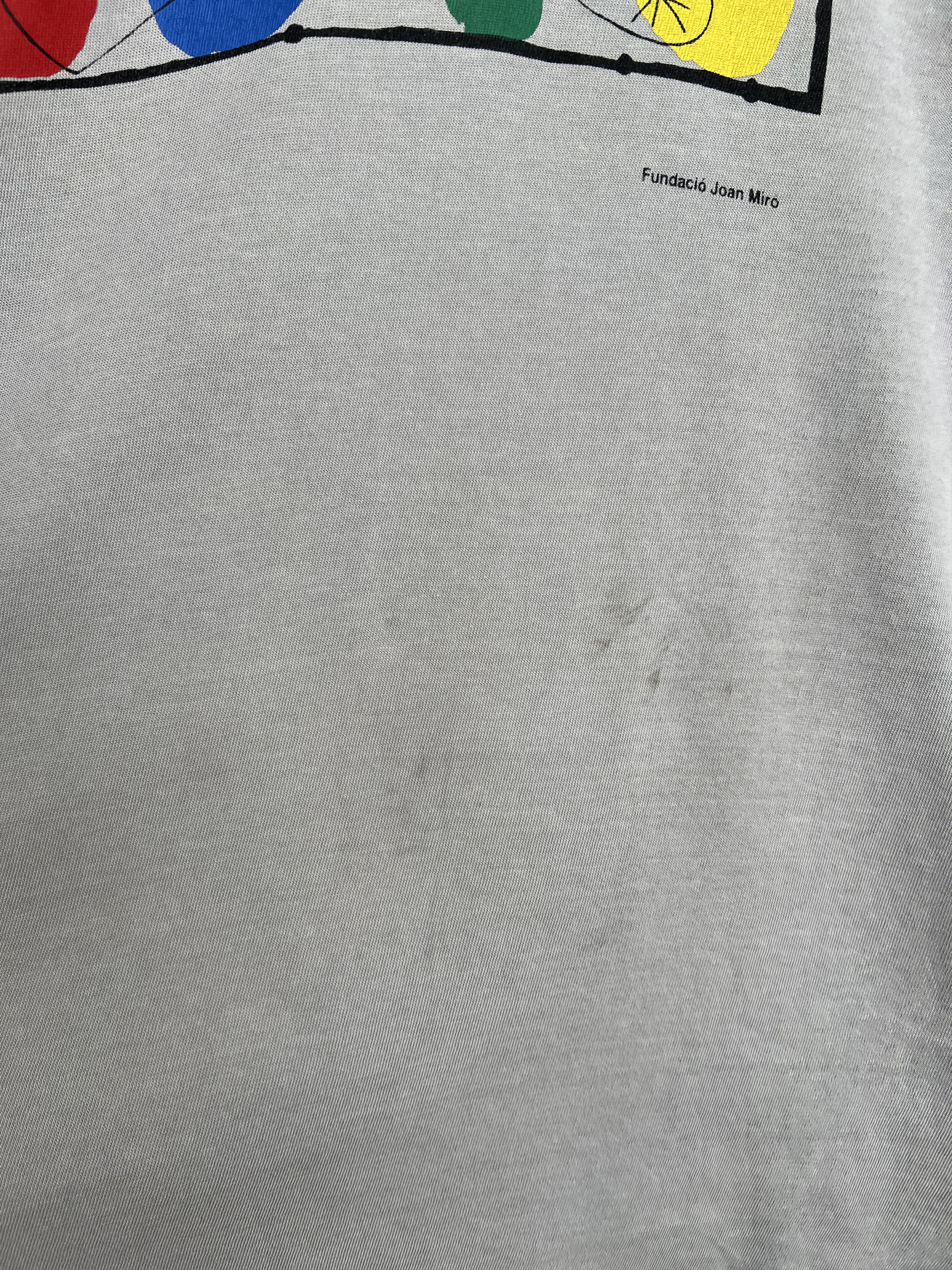 Arts & Science Vintage 1996 Joan Miro Suc Miro Art Gray T-shirt Size US M / EU 48-50 / 2 - 7 Thumbnail