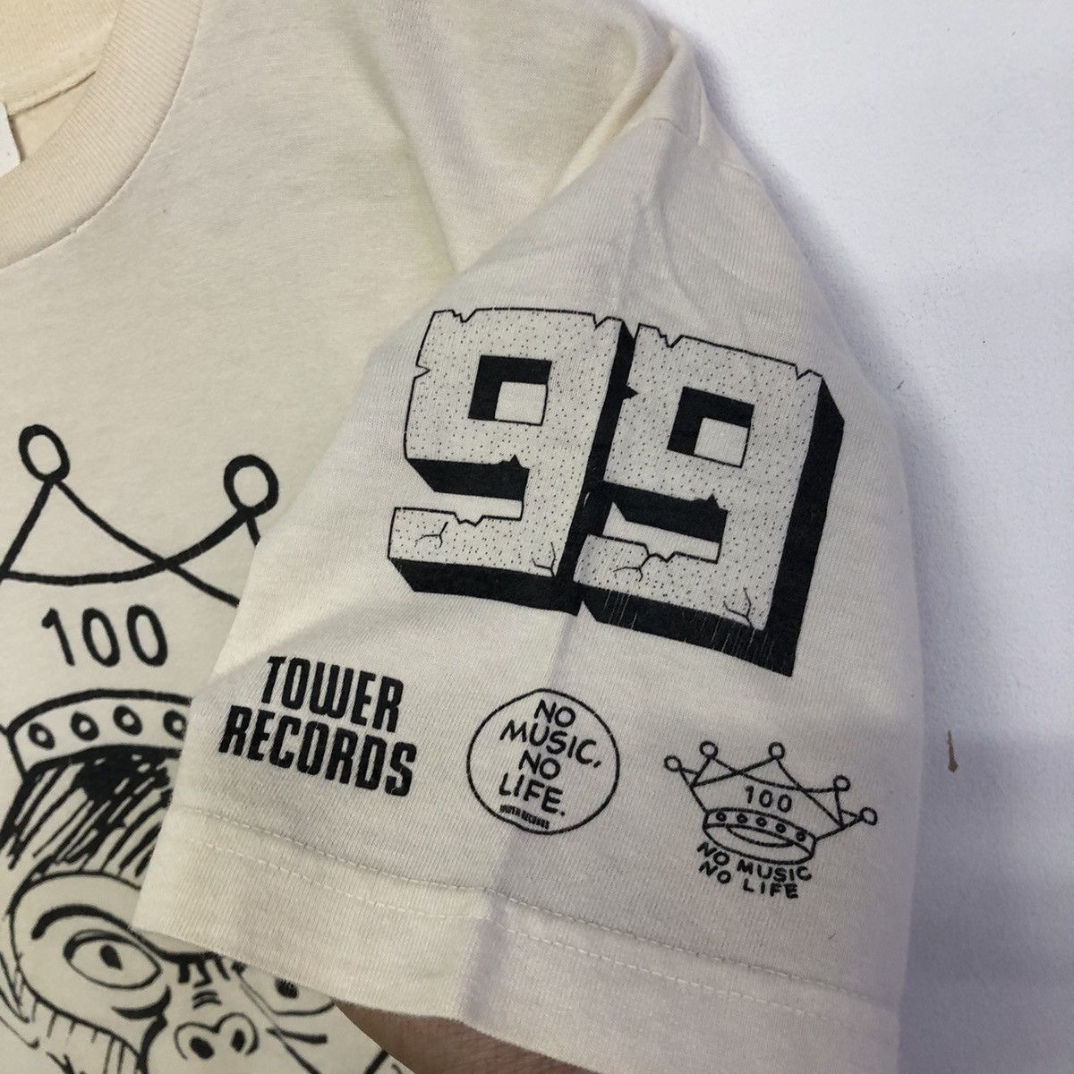 Band Tees Tower Records X The Cro-Magnons 99 NO MUSIC NO LIFE Tshirt Size US M / EU 48-50 / 2 - 6 Thumbnail