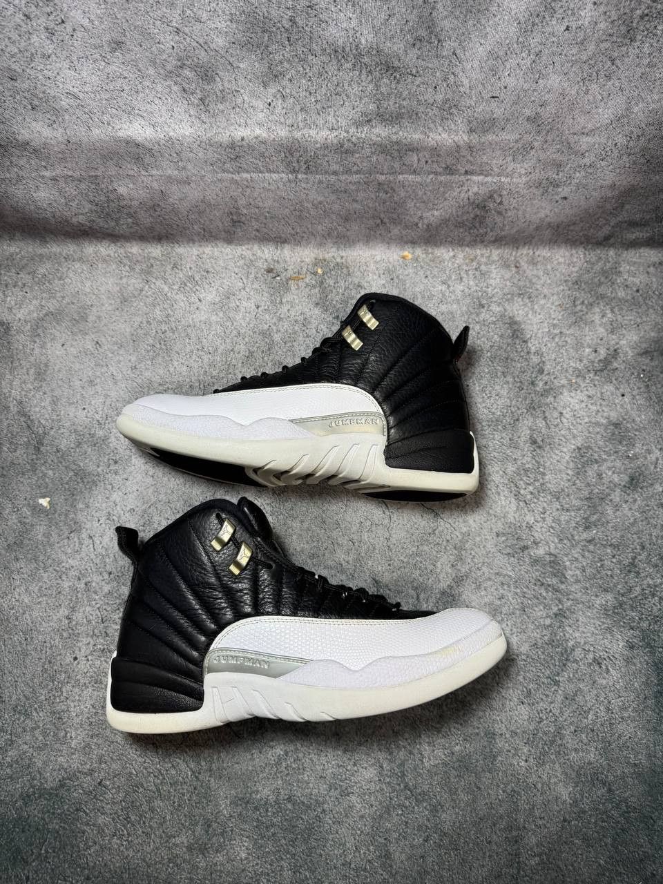 Jordan Brand Size 8 | Jordan 12 Playoff No Box | Pre-Owned Size US 8 / EU 41 - 7 Thumbnail