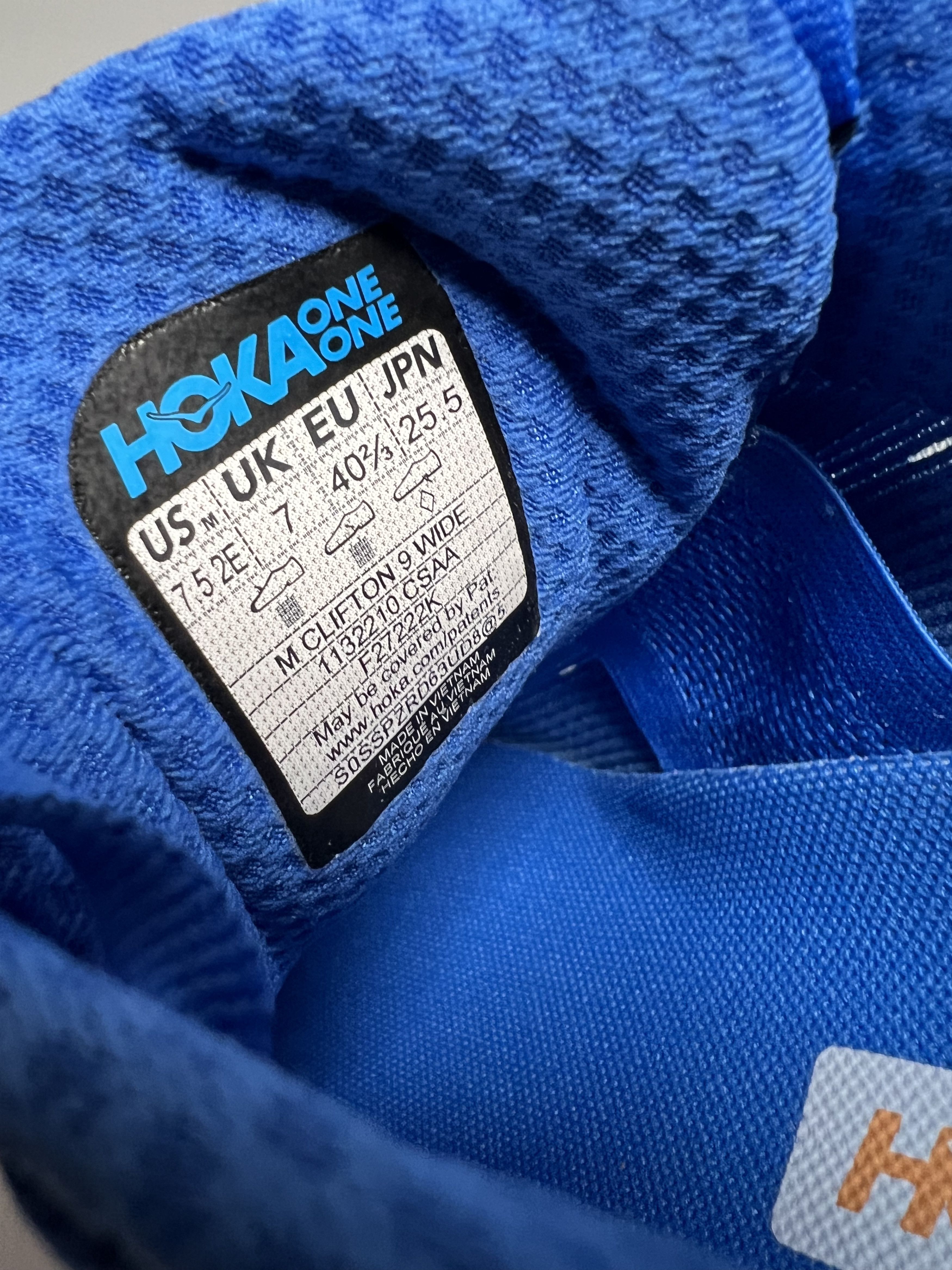 Hoka 7.5EE Hoka One One Clifton 9 Wide Running Shoes Walking Gym Size US 7.5 / EU 40-41 - 8 Thumbnail
