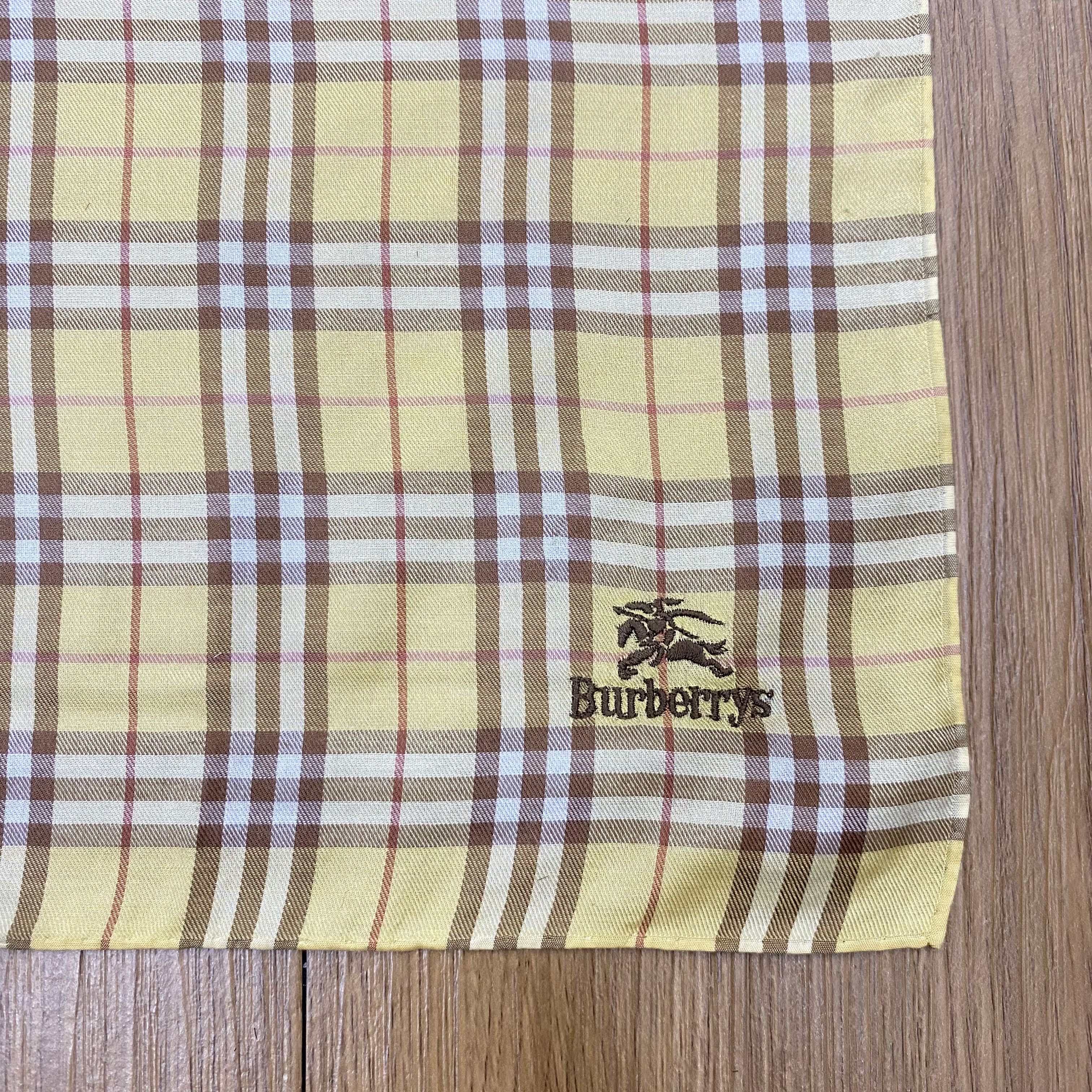 Burberry Vintage Burberry Handkerchief Neckerchief Bandana H047N Size ONE SIZE - 2 Thumbnail