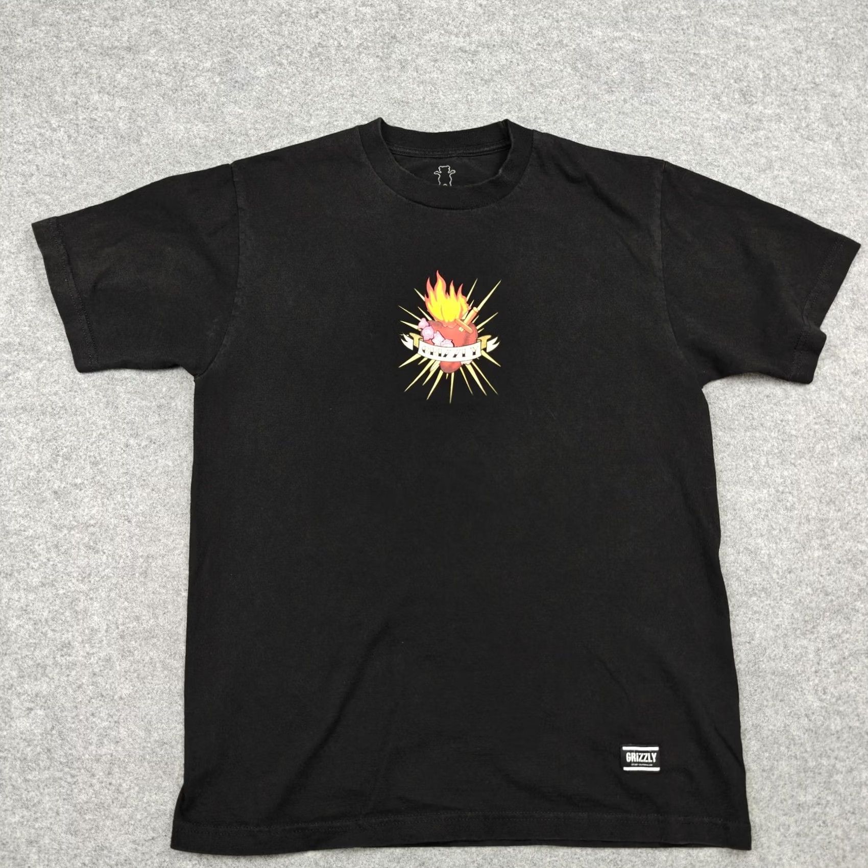 Sunflower Grizzly Shirt Mens L Black Flaming Heart Sunflower Floral Graphic Tee Skate Size US L / EU 52-54 / 3 - 2 Thumbnail