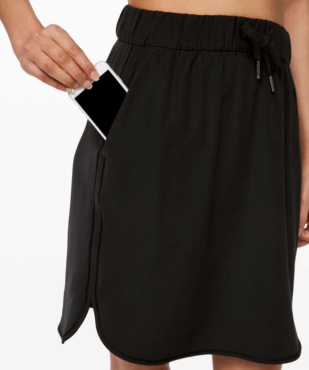 Designer Lululemon Women's US8 Black On the Fly Athletic Skirt Mini Size 30" / US 8 / IT 44 - 3 Thumbnail