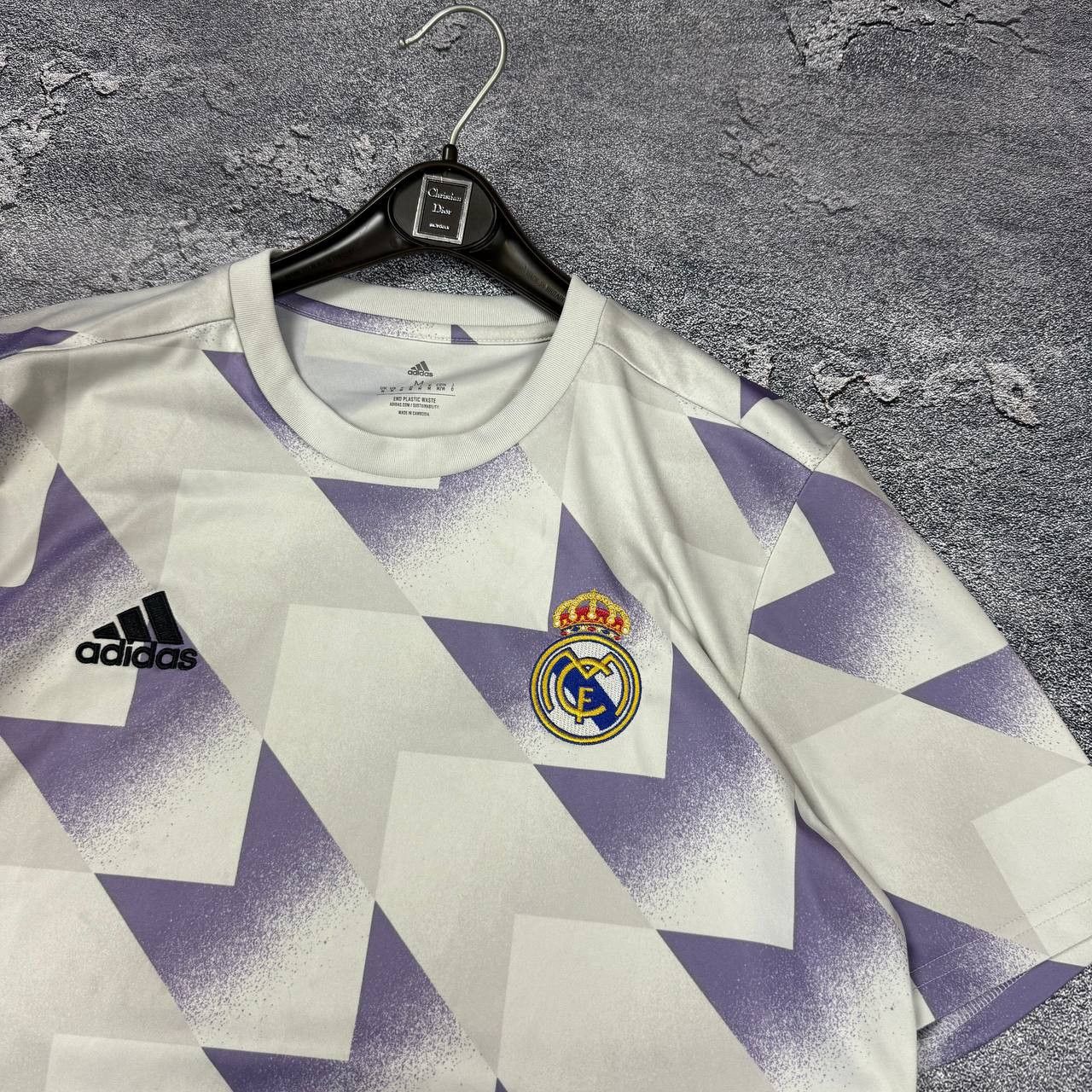 Adidas Adidas 22/23 Real Madrid Pre-Match Size US M / EU 48-50 / 2 - 2 Thumbnail