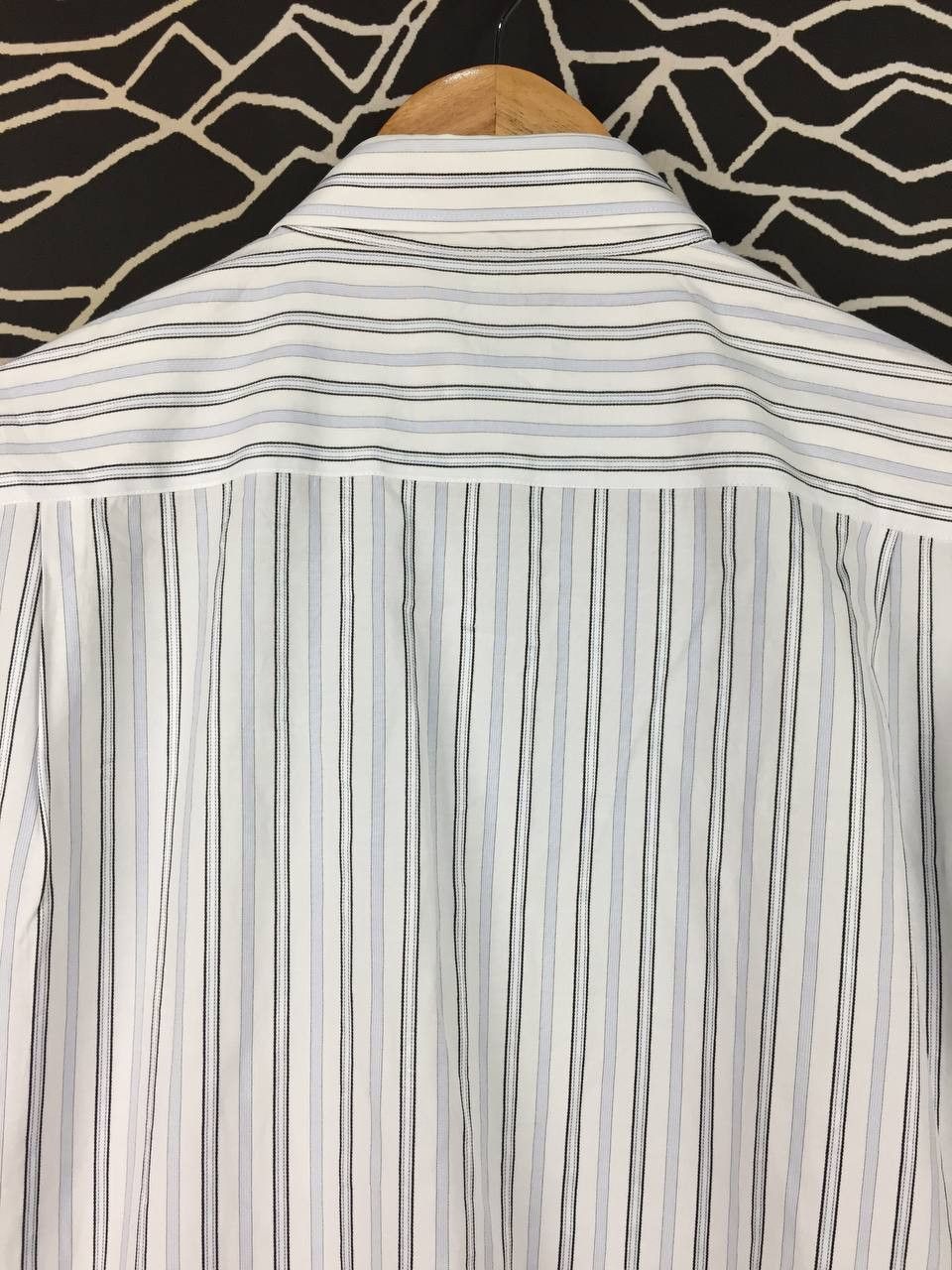 Lacoste Lacoste Embroidered Logo Pinstripe Button Down Shirt Size US XL / EU 56 / 4 - 6 Thumbnail