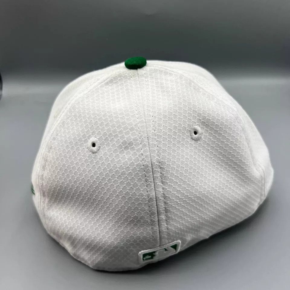 New Era Chicago White Sox Hat Men 7 St. Patrick's Day Fitted Cap New Size ONE SIZE - 4 Thumbnail