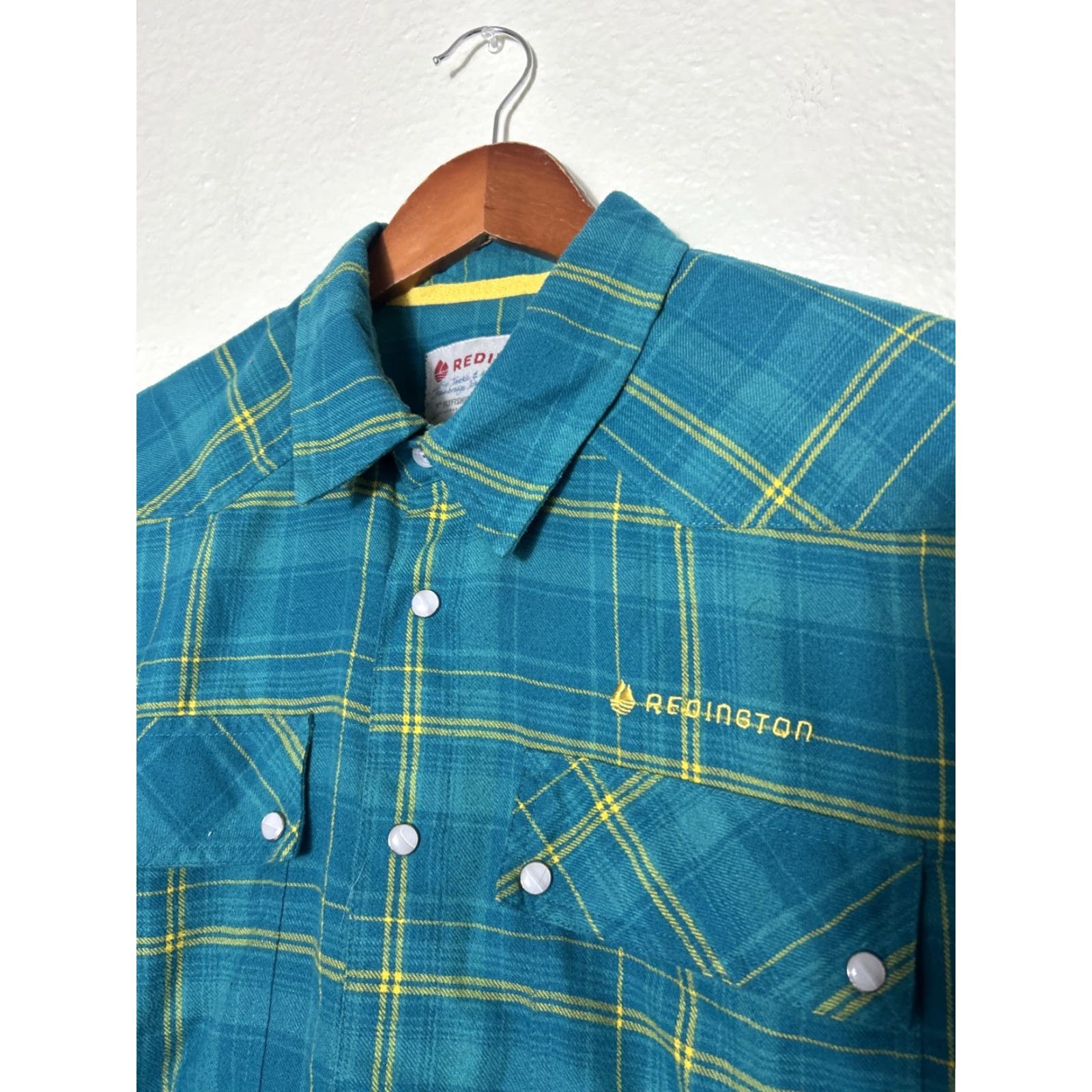 Vintage Redington Fly Fishing Mens Medium Green Plaid Pearl Snap Flannel Shirt User: Redington Fly Fishing Mens Medium Green Plaid Pearl Snap Flannel Shirt Size US M / EU 48-50 / 2 - 6 Thumbnail