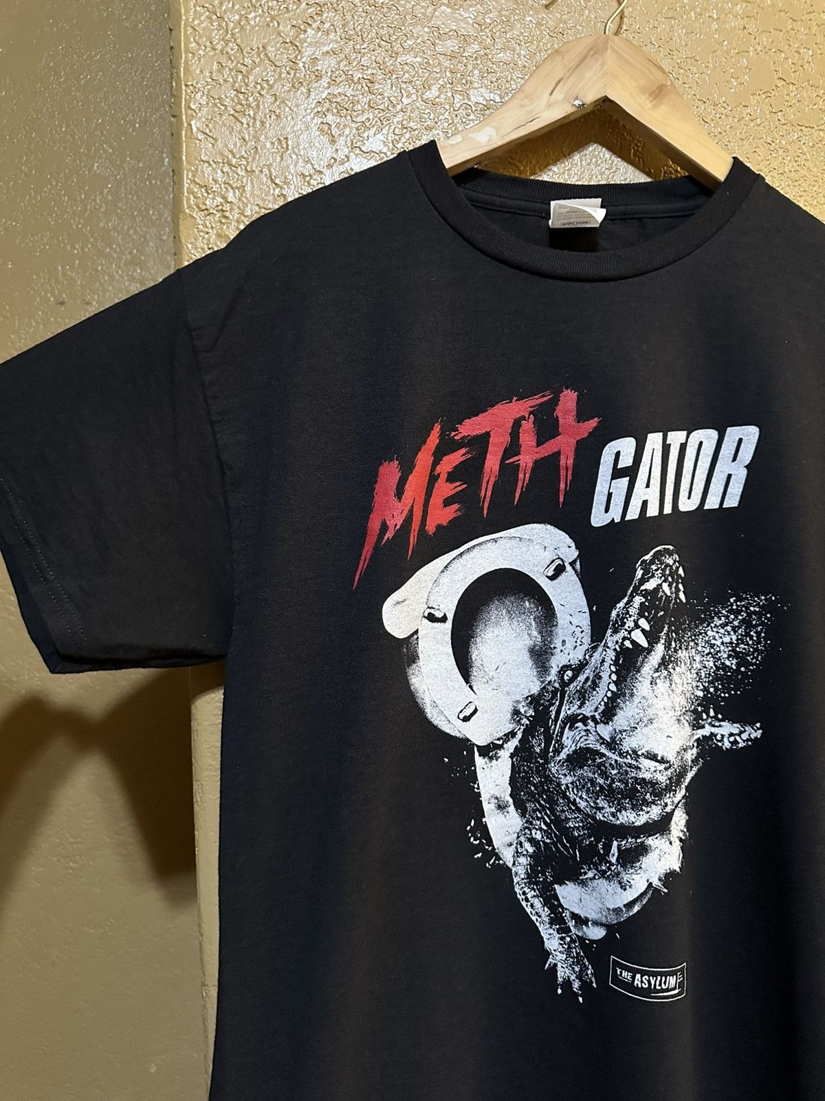 4GSELLER 🐊 Meth Gator horror movie tee medium Size US M / EU 48-50 / 2 - 1 Thumbnail