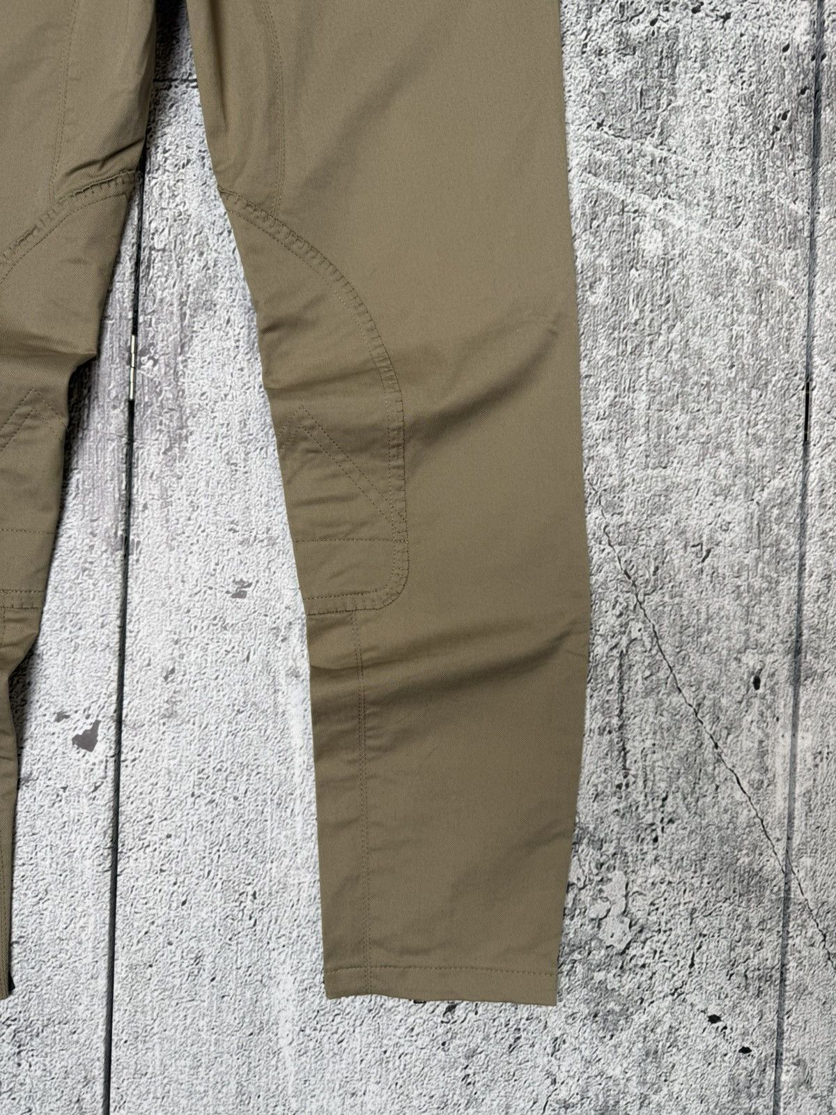 Prada Prada Milano Rare Technical Pants Reinforced Knees Zip Ankle Size 27" / US 4 / IT 40 - 5 Thumbnail