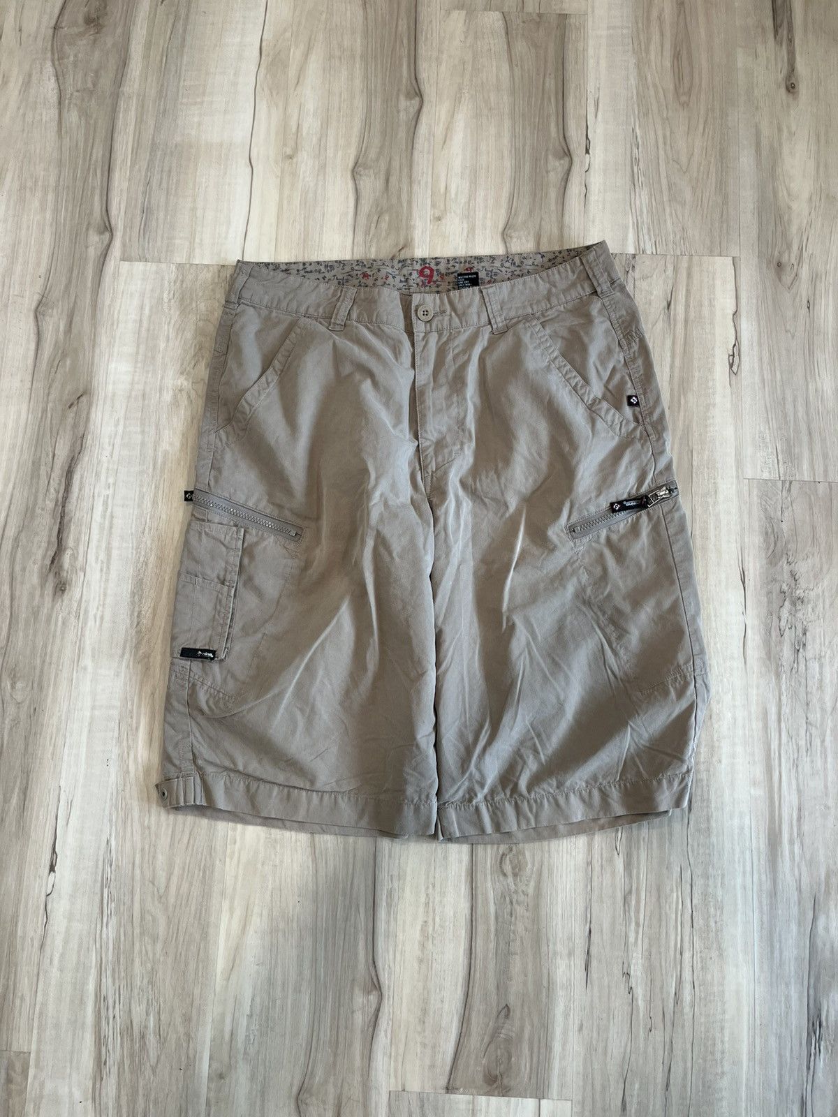 Vintage Trans nine cargo shorts vintage y2k Size US 36 / EU 52 - 1 Thumbnail