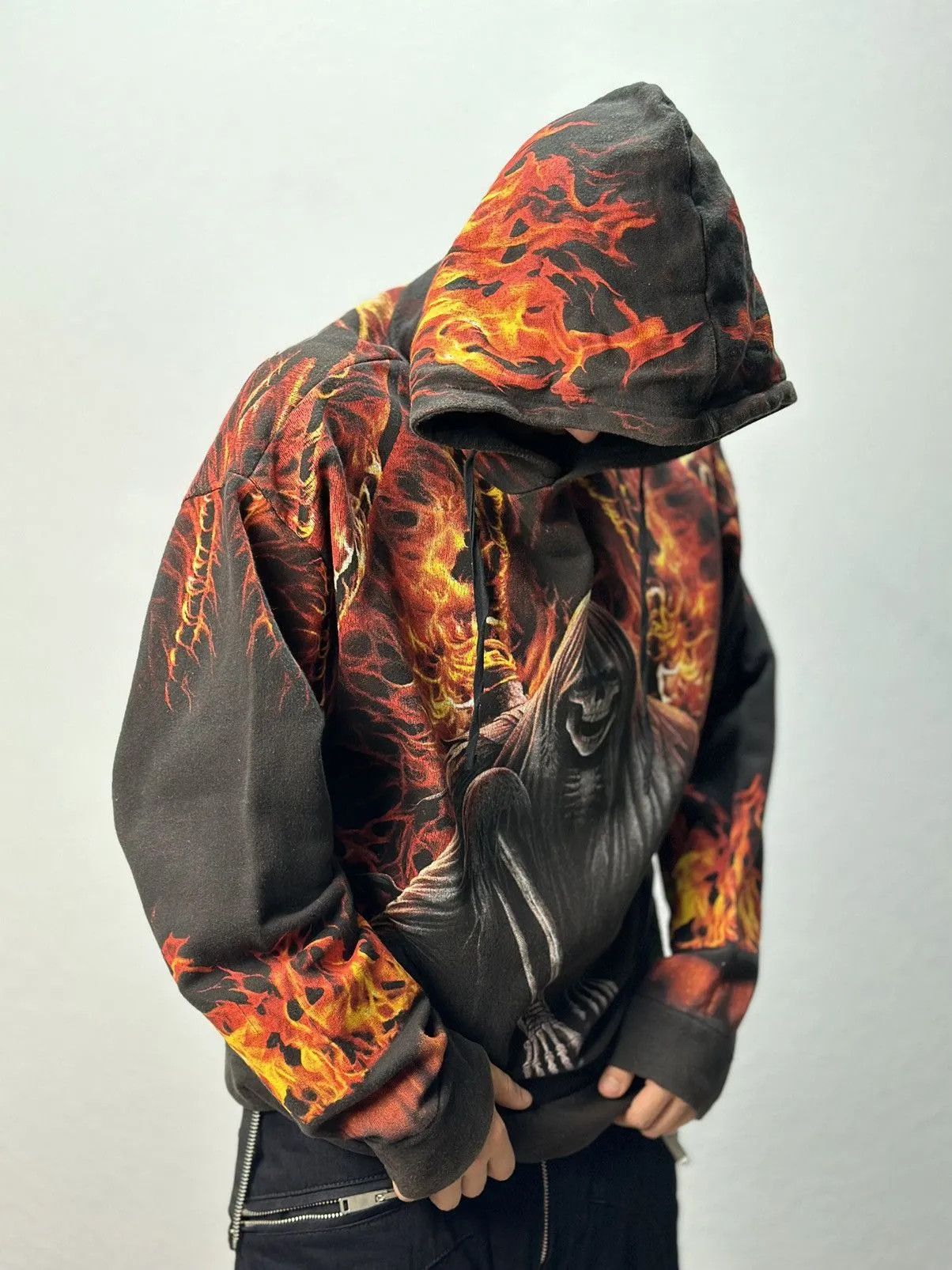 Band Tees 👉 Vintage 2000s Anarchy Graphic Pullover Hoodie Men’s Size US L / EU 52-54 / 3 - 3 Thumbnail