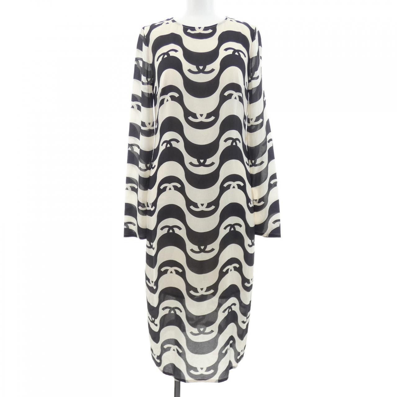 Chanel Chanel Chanel Dress Textile Dresses P70216V61726 DUTY FREE for USA Size ONE SIZE - 1 Thumbnail