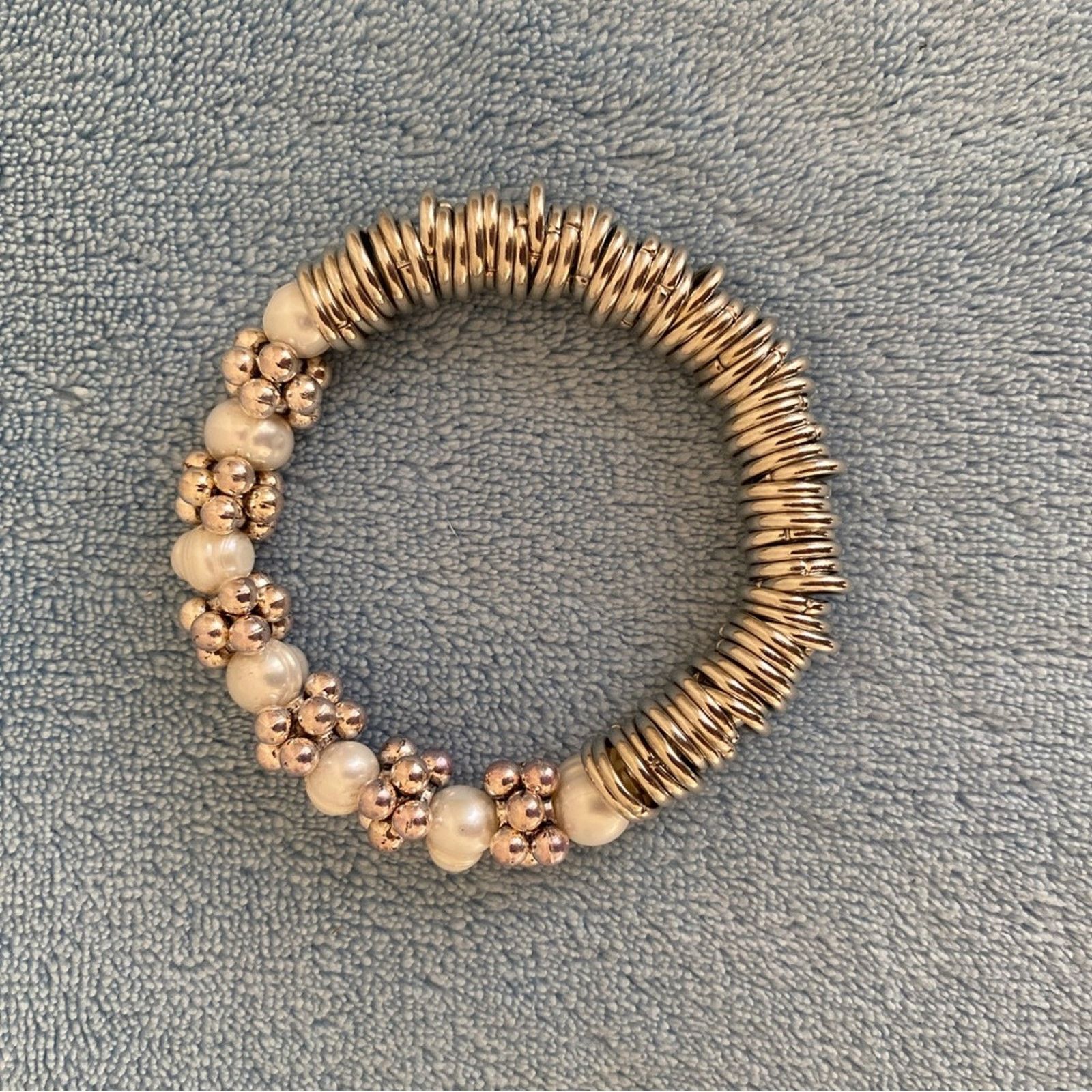 Other Silvertone and Faux Pearl Stretch Bracelet Size ONE SIZE - 5 Thumbnail