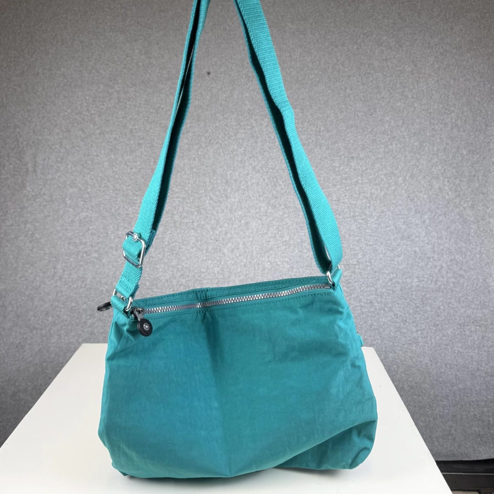 Vintage Kipling Blue Multi Zipper Shoulder Bag Purse Women One Size Shoulder Bag Blue Kipling Bag Purse Women Size ONE SIZE - 5 Thumbnail