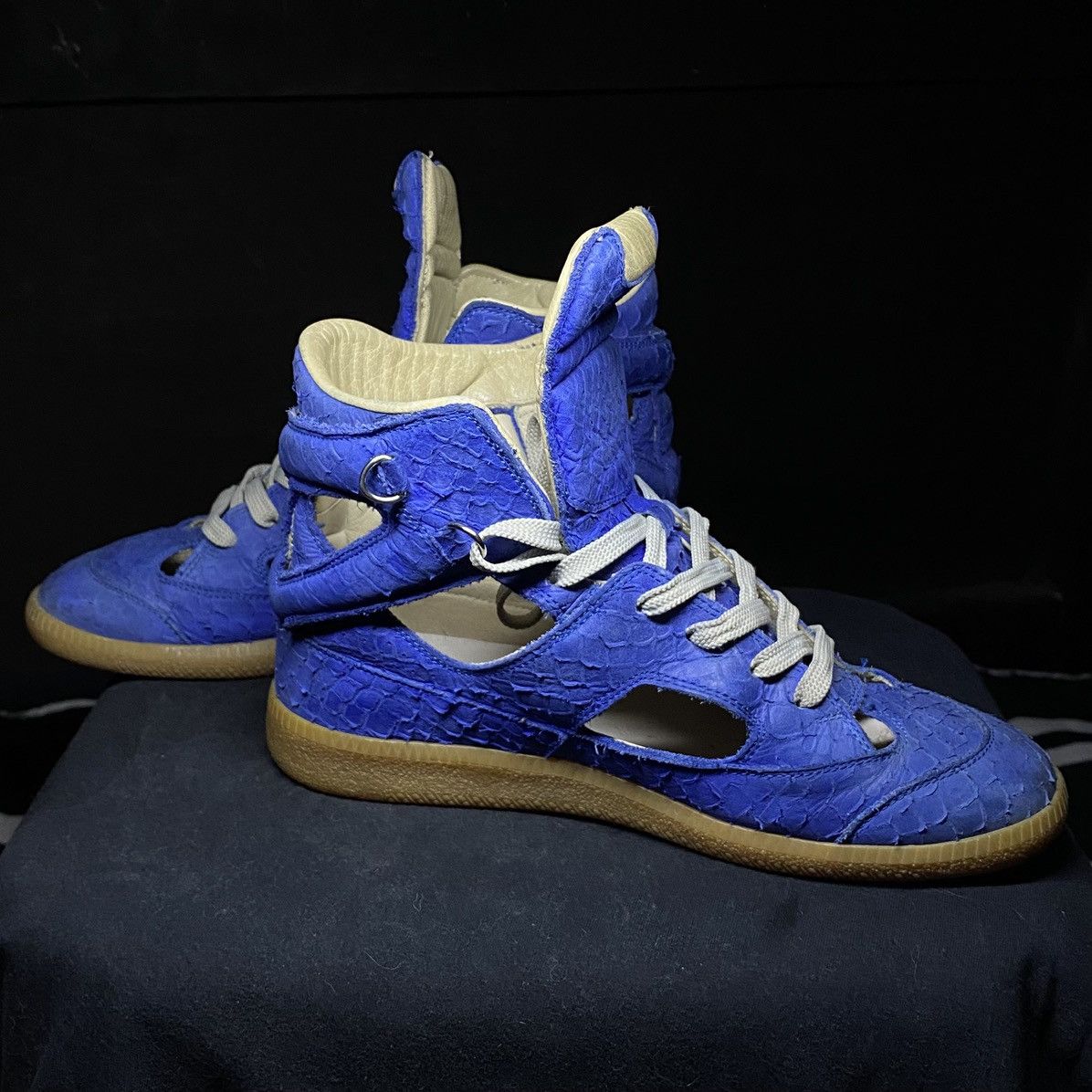 Maison Margiela 2013 Cut-Out High-Top Trainers - Cobalt Blue Python Effect Size US 6.5 / EU 39-40 - 4 Thumbnail