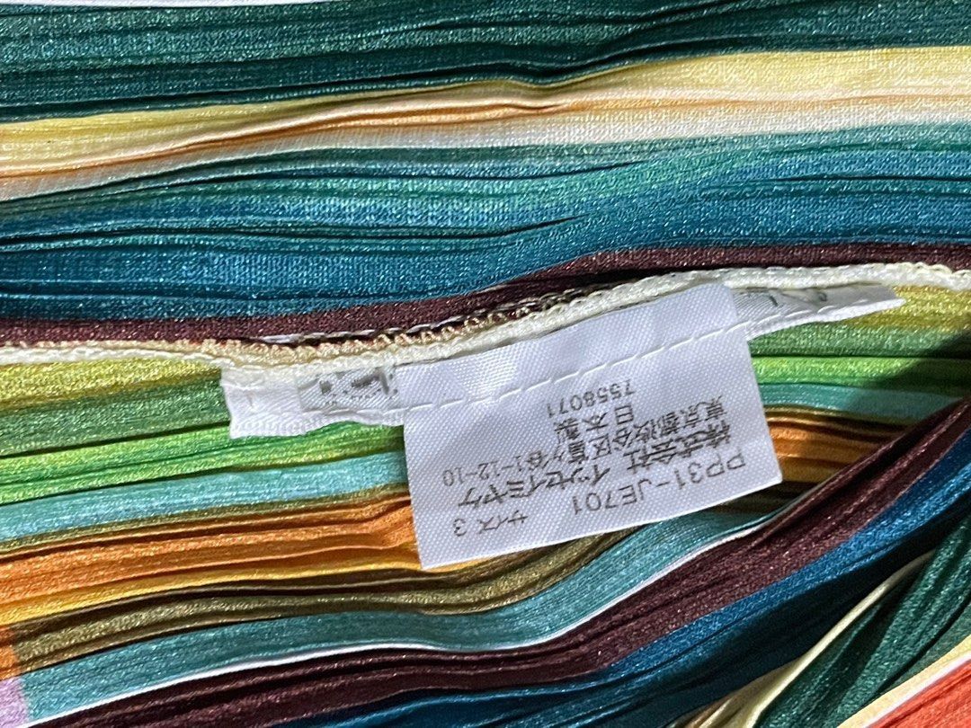Pleats Please Issey Miyake pleats please multicolor stripe top Size S / US 4 / IT 40 - 6 Thumbnail