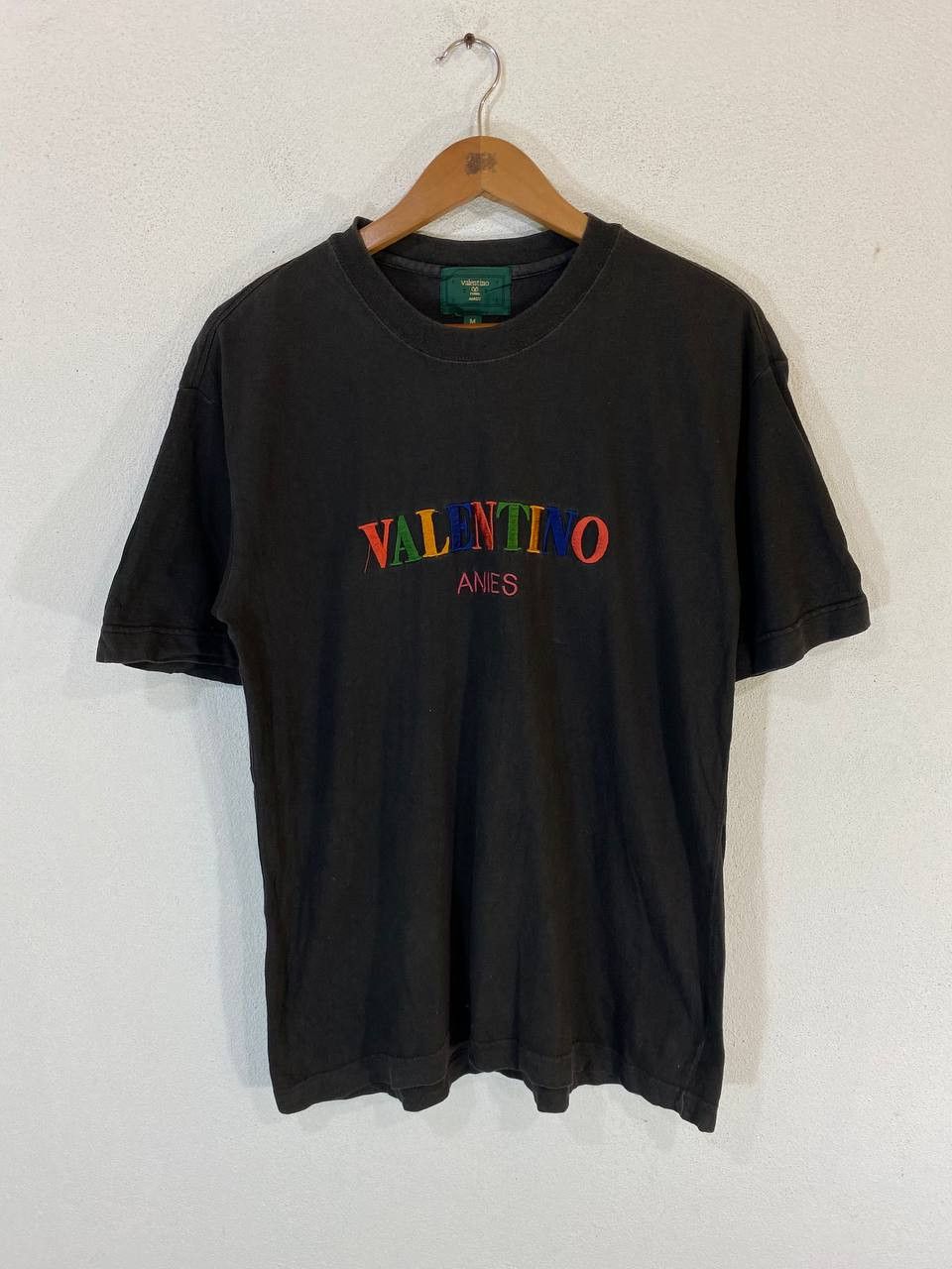 vintage valentino anies embroided tee nice design