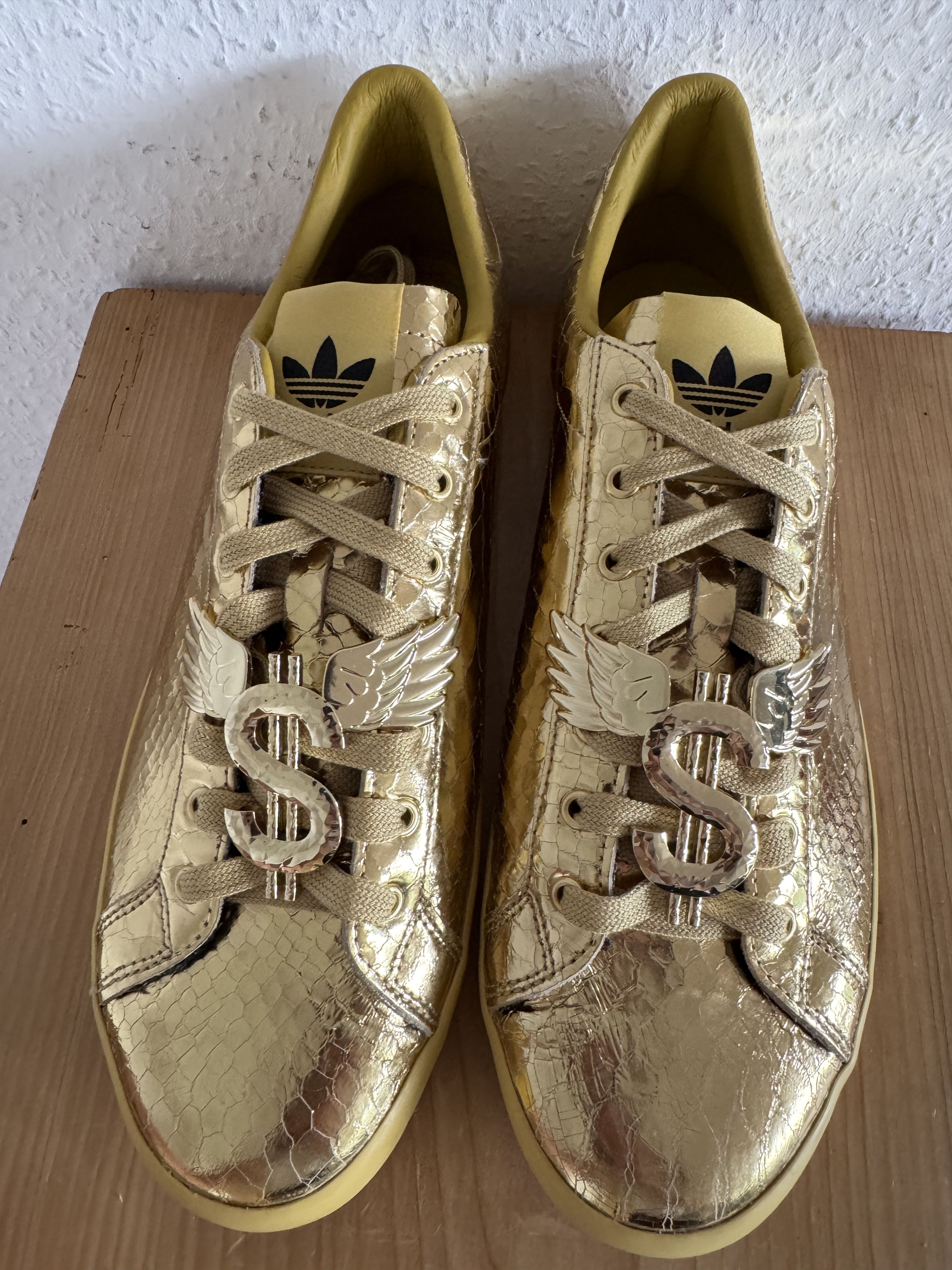 Adidas × Jeremy Scott Gold Dollar Wings Sneaker Size US 12 / EU 45 - 3 Thumbnail