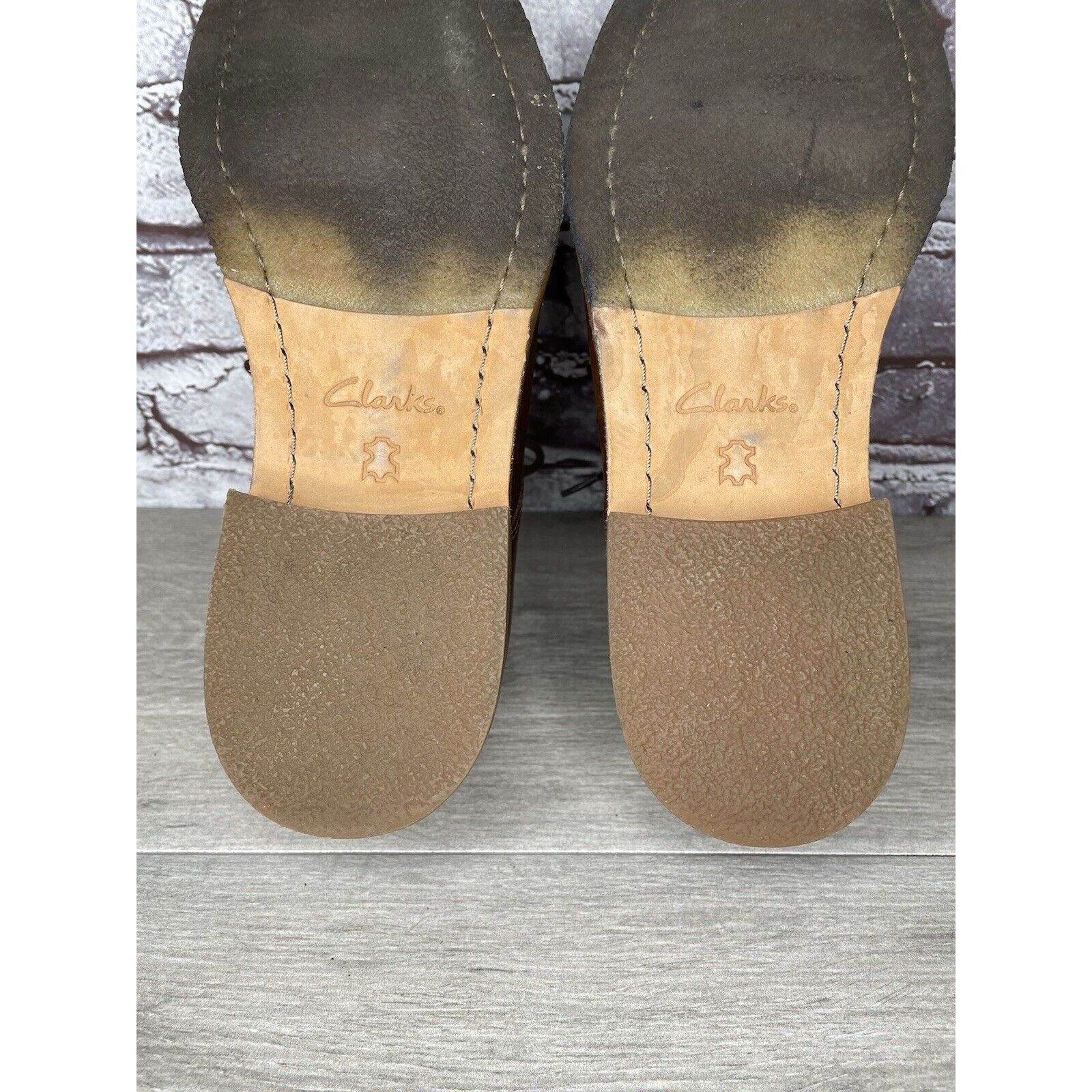 Clarks Clarks Brown Leather Oxfords Lace Up Gum Soles Shoes Men Sz Size US 9.5 / EU 42-43 - 8 Thumbnail