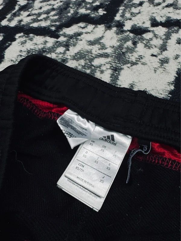 Adidas Adidas tiro Ajax Amsterdam XS tracksuit pants black red Size US 28 / EU 44 - 4 Thumbnail