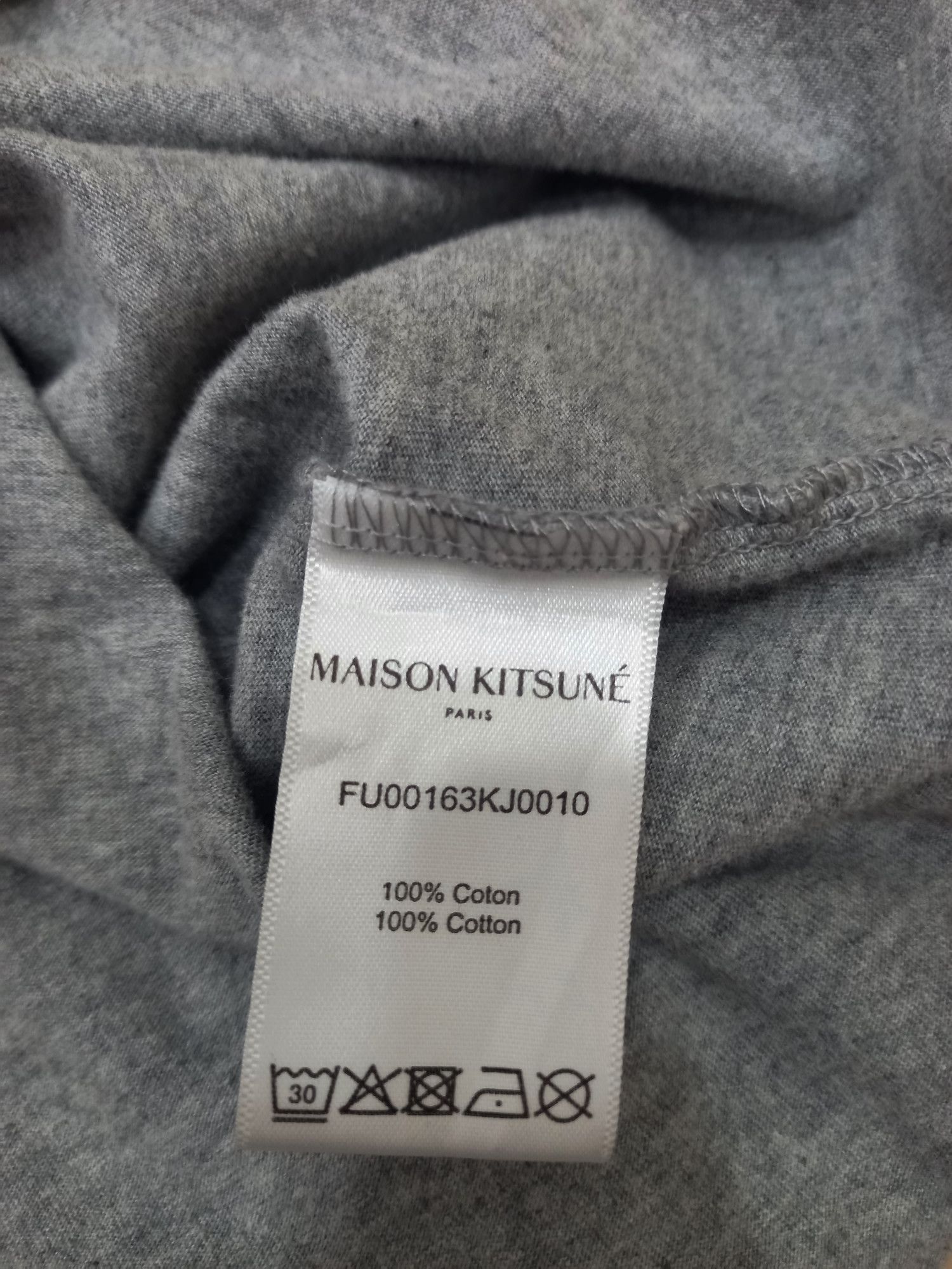 Maison Kitsune Maison Kitsune Made in Portugal Fox Head LS Top Size US L / EU 52-54 / 3 - 4 Thumbnail