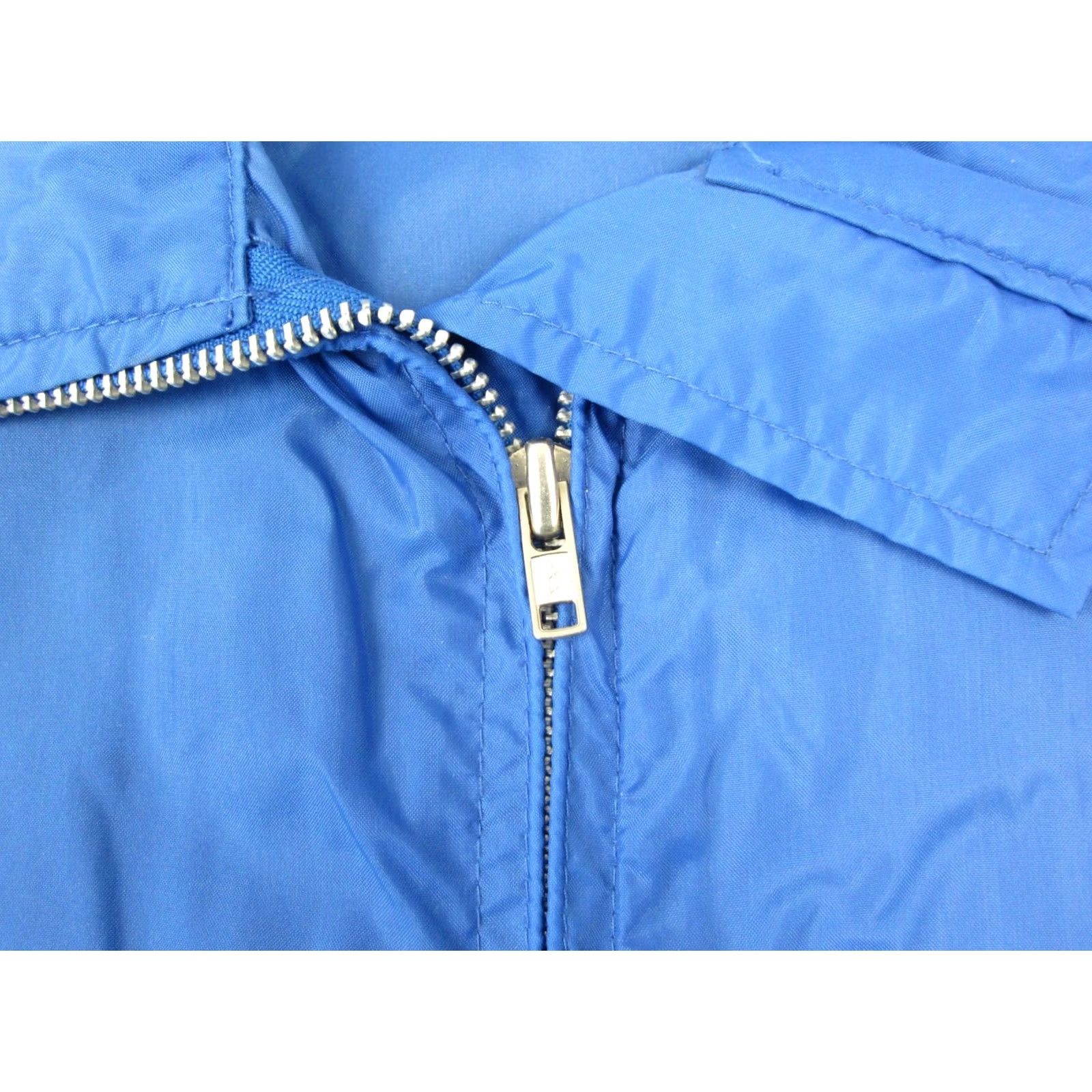 Vintage VINTAGE Knights of Columbus Jacket Mens Large Blue Windbreaker Zip Up 90s Hack Sports Logo Size US L / EU 52-54 / 3 - 5 Thumbnail