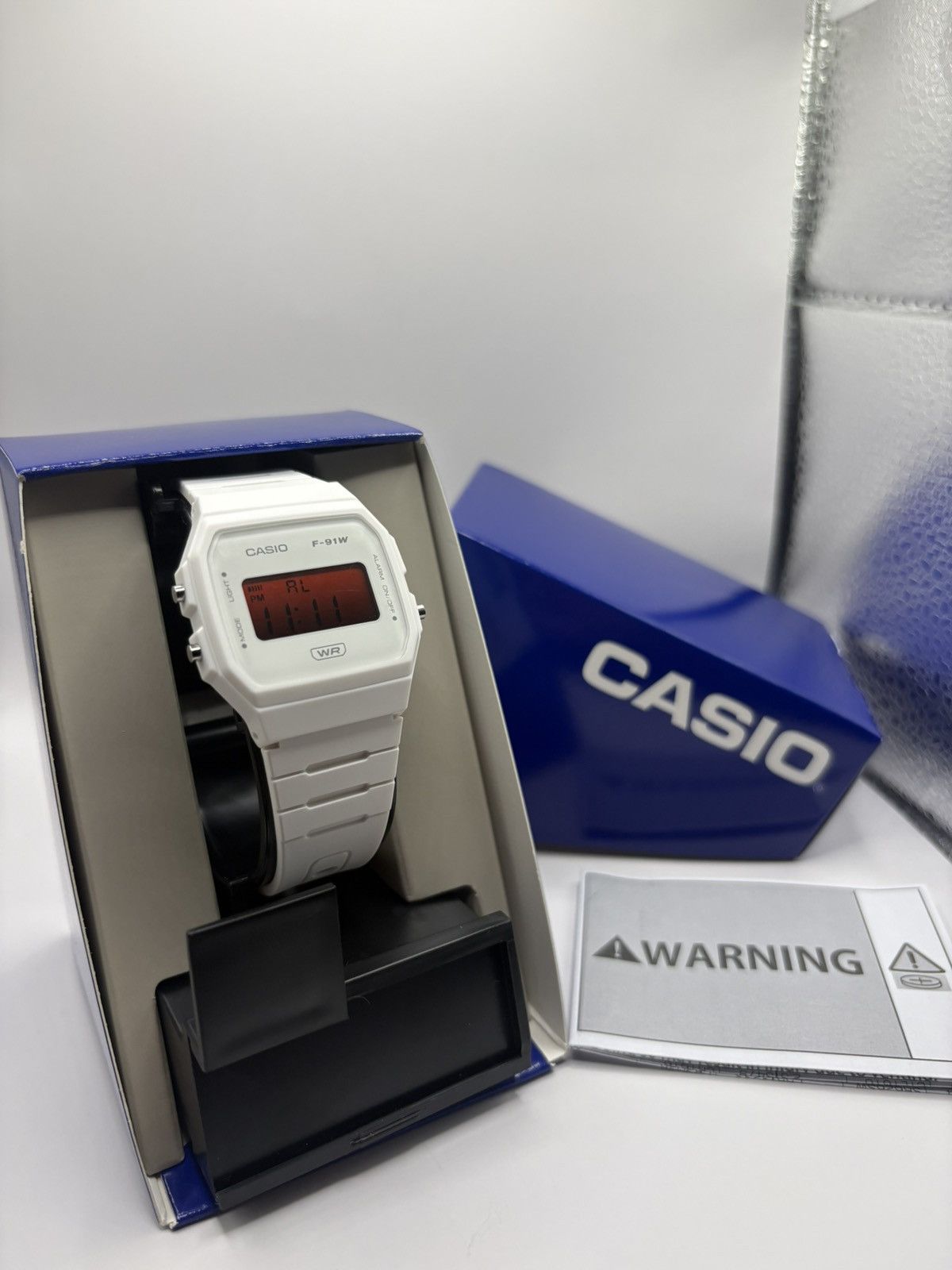 Casio Custom Casio F91w Red Fading Face Size ONE SIZE - 4 Thumbnail