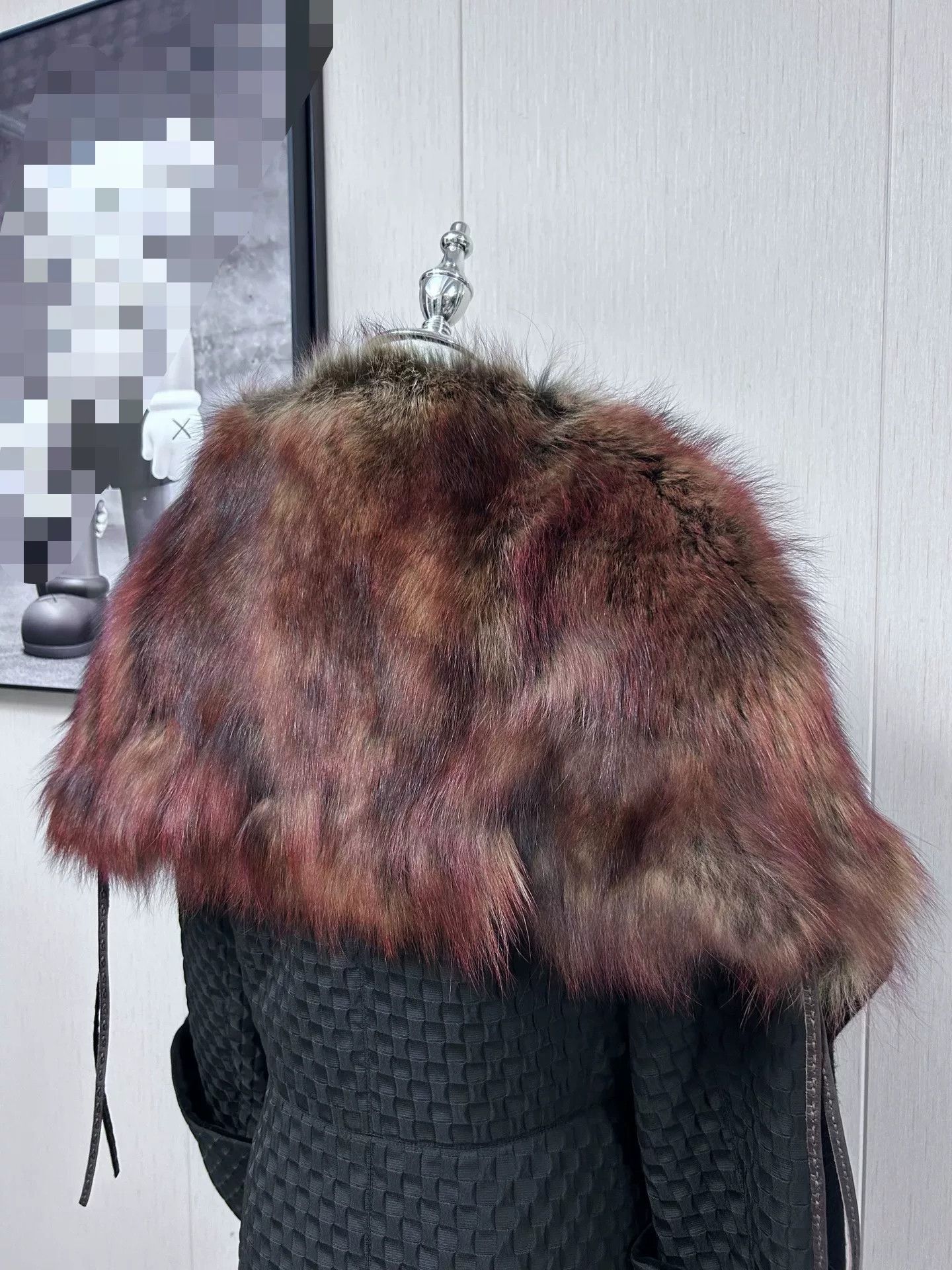 Fendi Fendi Cashmere Fur Cape Shawl Size XS / US 0-2 / IT 36-38 - 1 Thumbnail